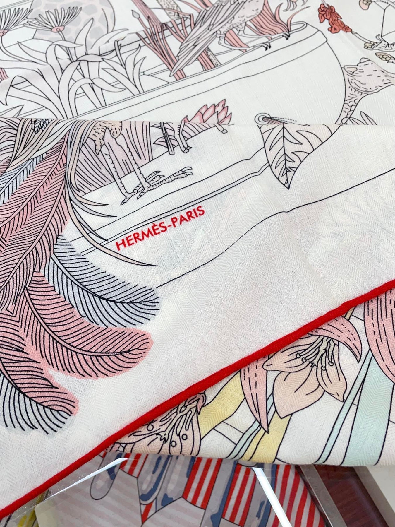 PRECIOUS PARADISE SCARF 135 CM IN COLORFUL CASHMERE AND SILK 379790