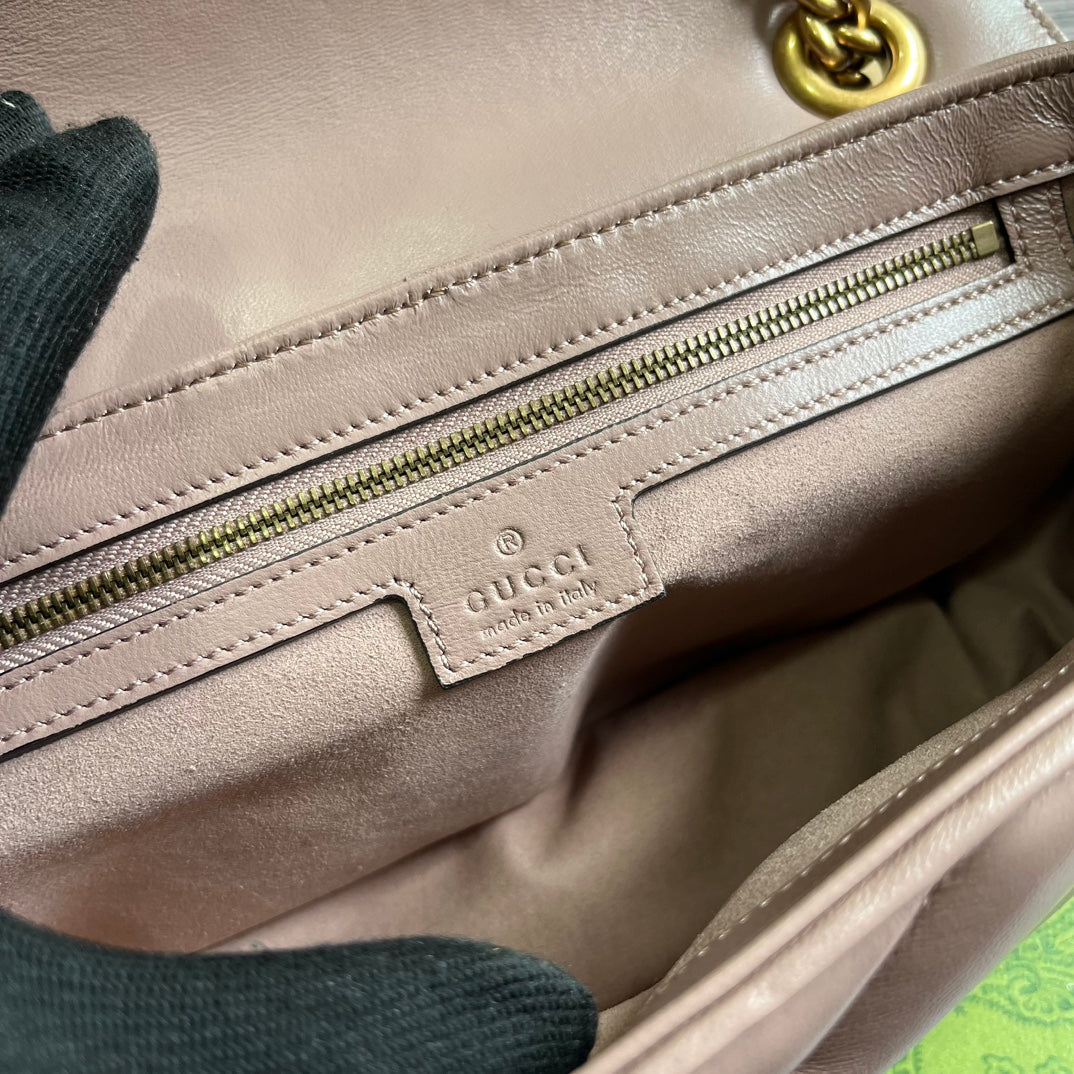 GG MARMONT MEDIUM 26 BAG IN HOT PINK LAMBSKIN