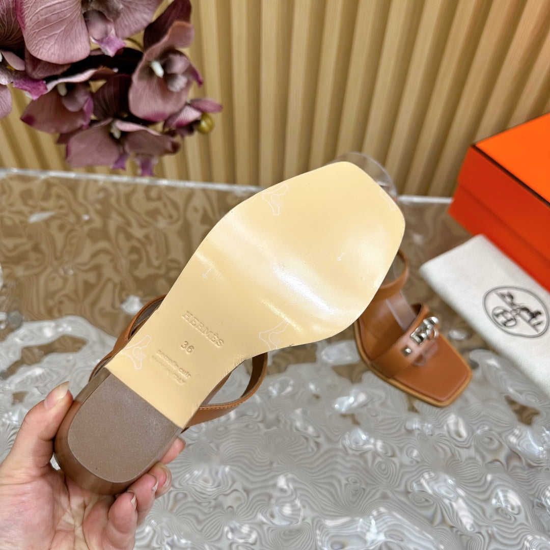 IVRESSE 65 SANDAL CARAMEL CALFSKIN