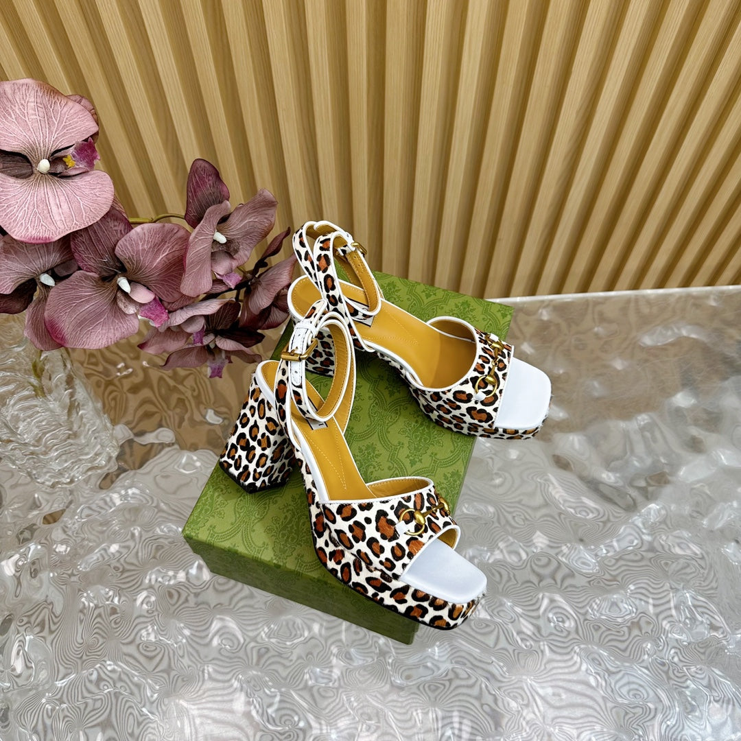 HORSEBIT HIGH-HEEL SANDAL WITH LEOPARD PRINT IN WHITE VELVET AND CALFSKIN LINING