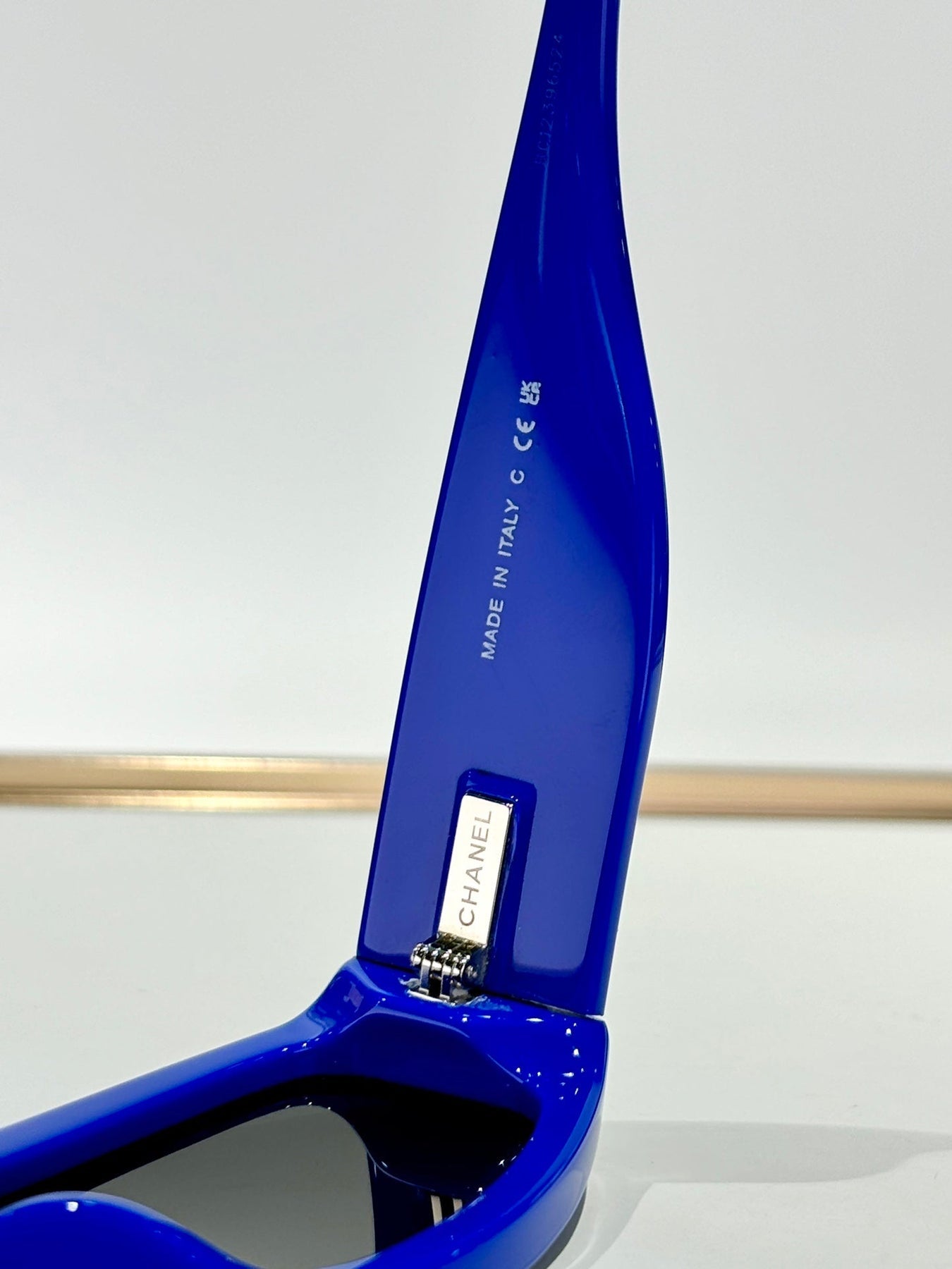 BUTTERFLY SUNGLASSES CH6057 IN ACETATE