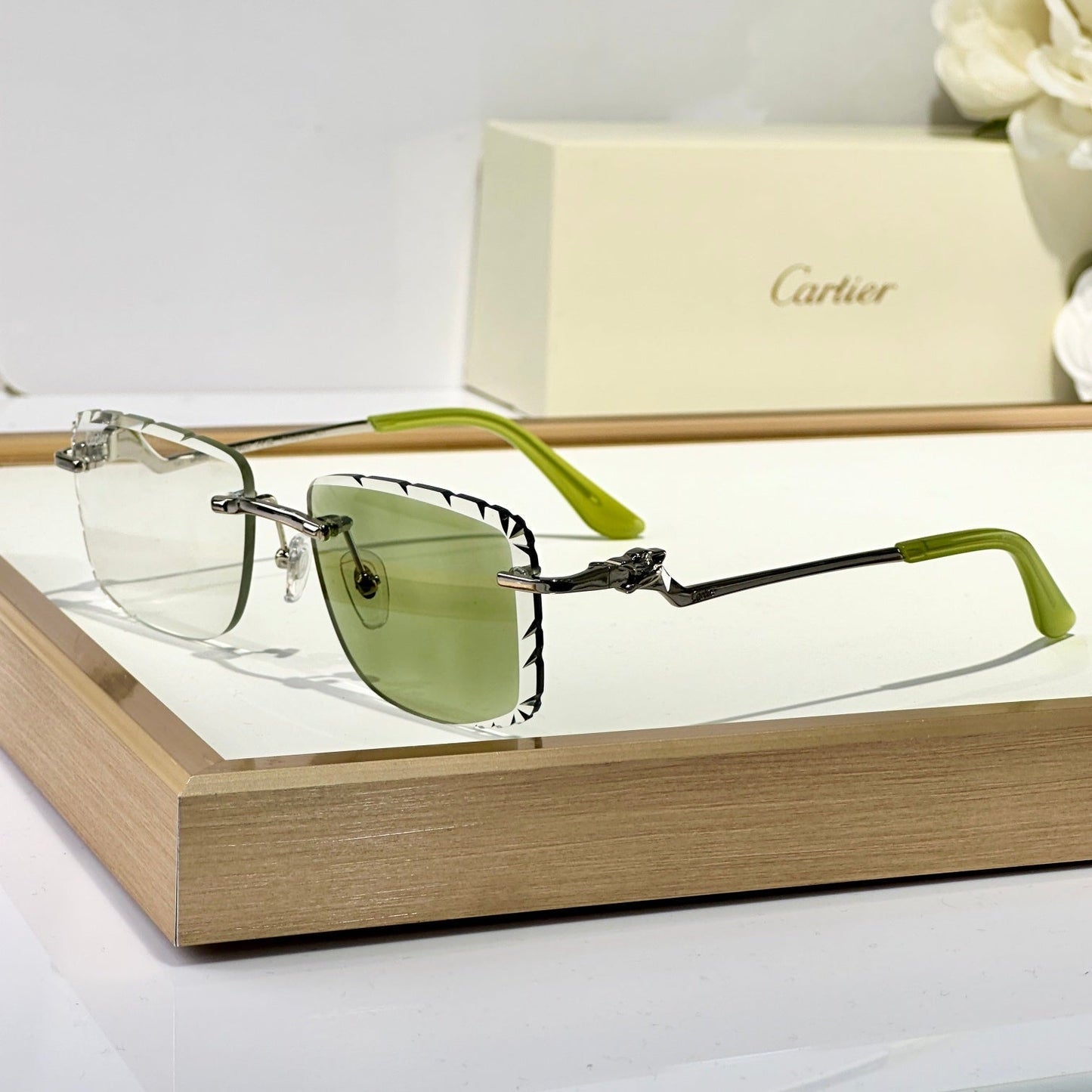 PANTHÈRE PHOTOCHROMIC LENSES RIMLESS SQUARE FRAME SUNGLASSES 580910 IN METAL