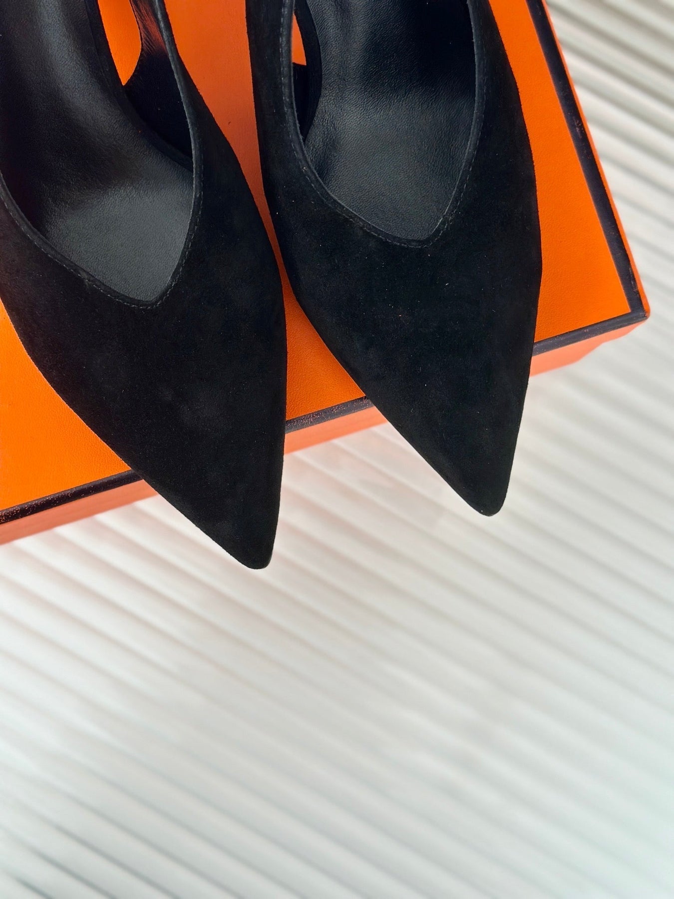 HIGH HEEL 75 MM POINTED- TOE SANDAL IN BLACK SUEDE