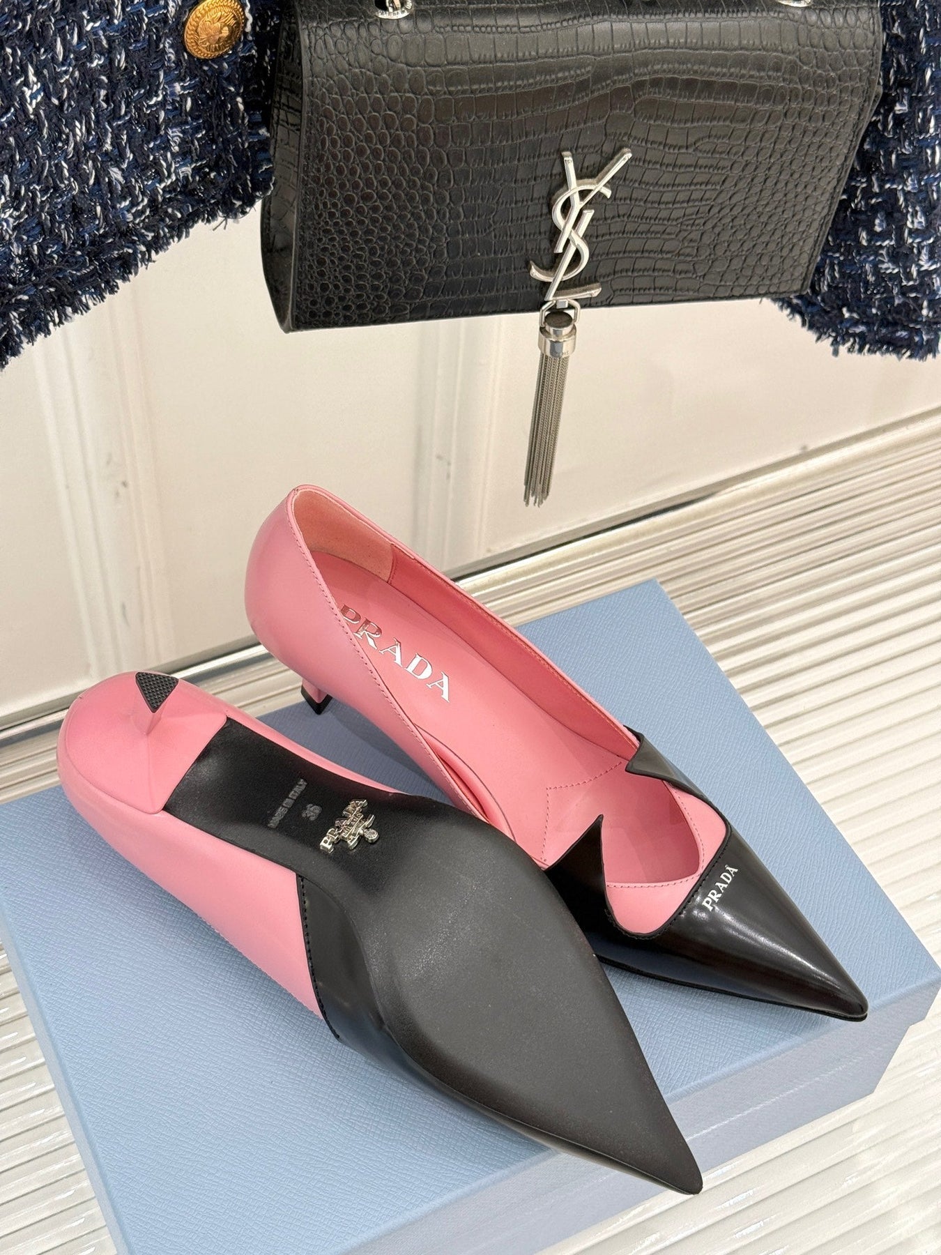 KITTEN HEEL PUMPS IN PINK MIX BLACK CALFSKIN