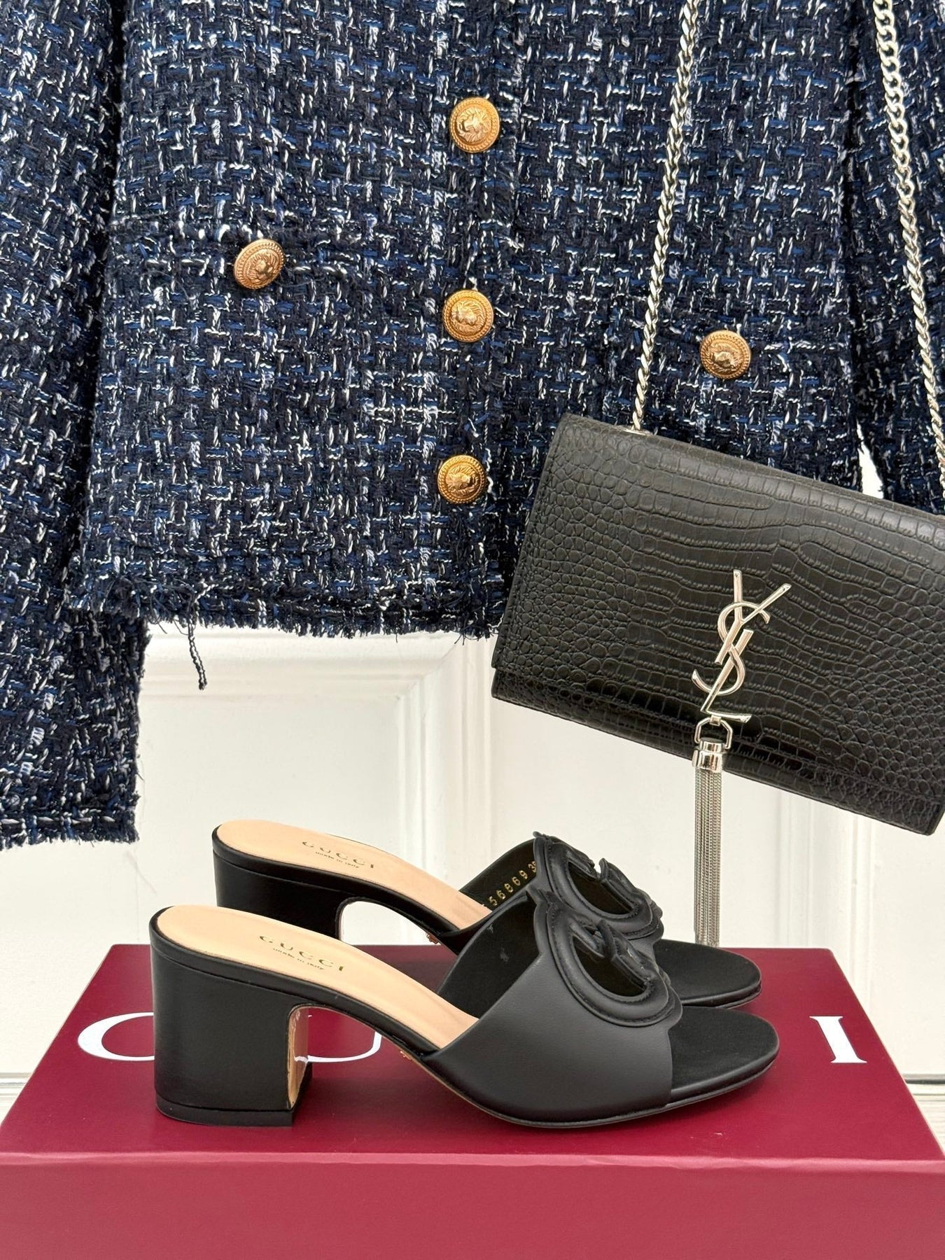 MID-HEEL MULE IN BLACK CALFSKIN