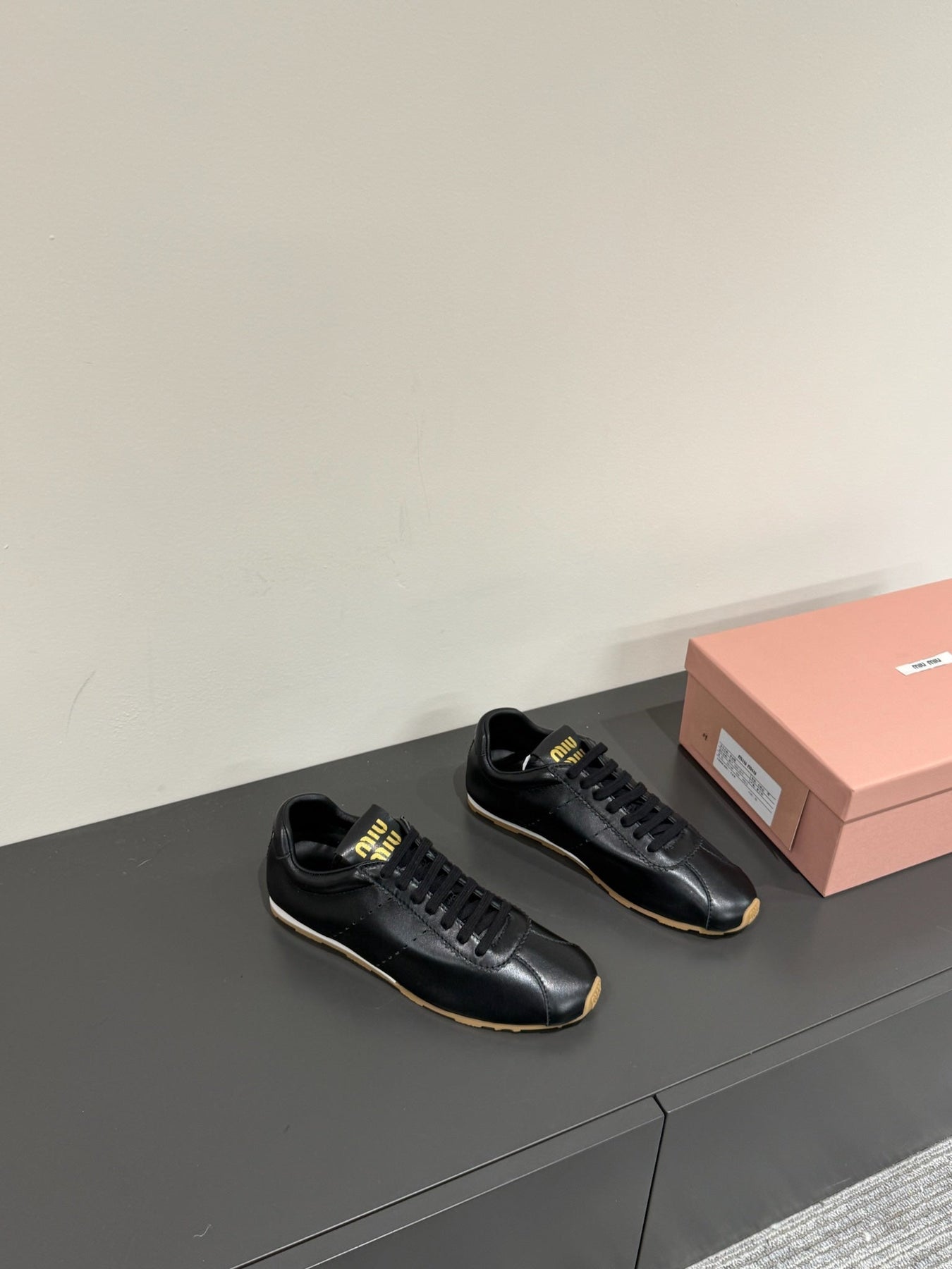 PLUME NAPPA SNEAKERS IN BLACK LAMBSKIN