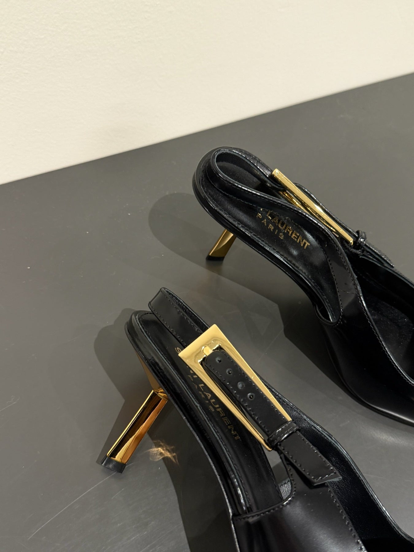 LEE SLINGBACK PUMPS 75 MM IN BLACK PATENT CALFSKIN