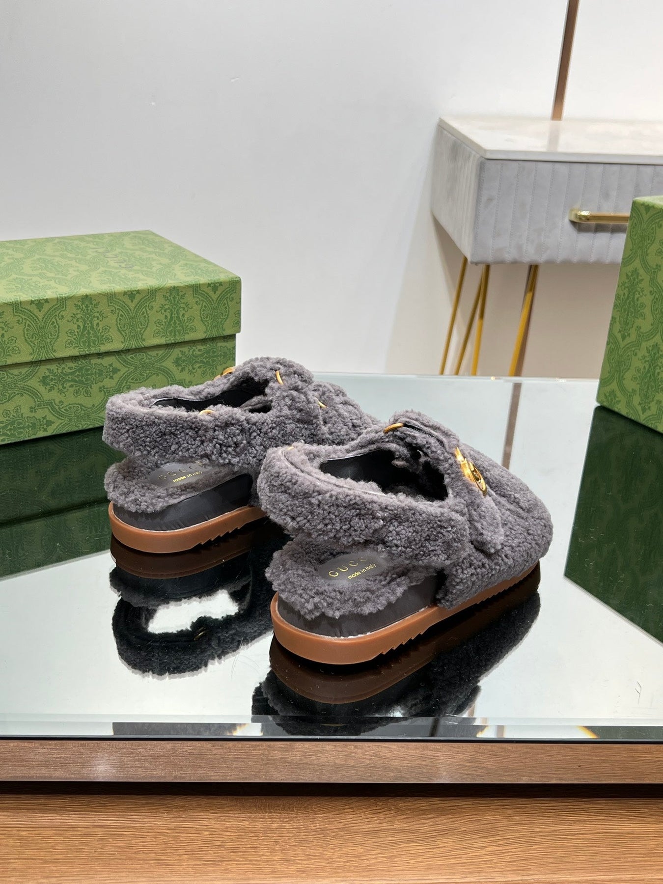 DAD SANDALS IN DARK GRAY FLEECE WITH GOLD HARDWARE