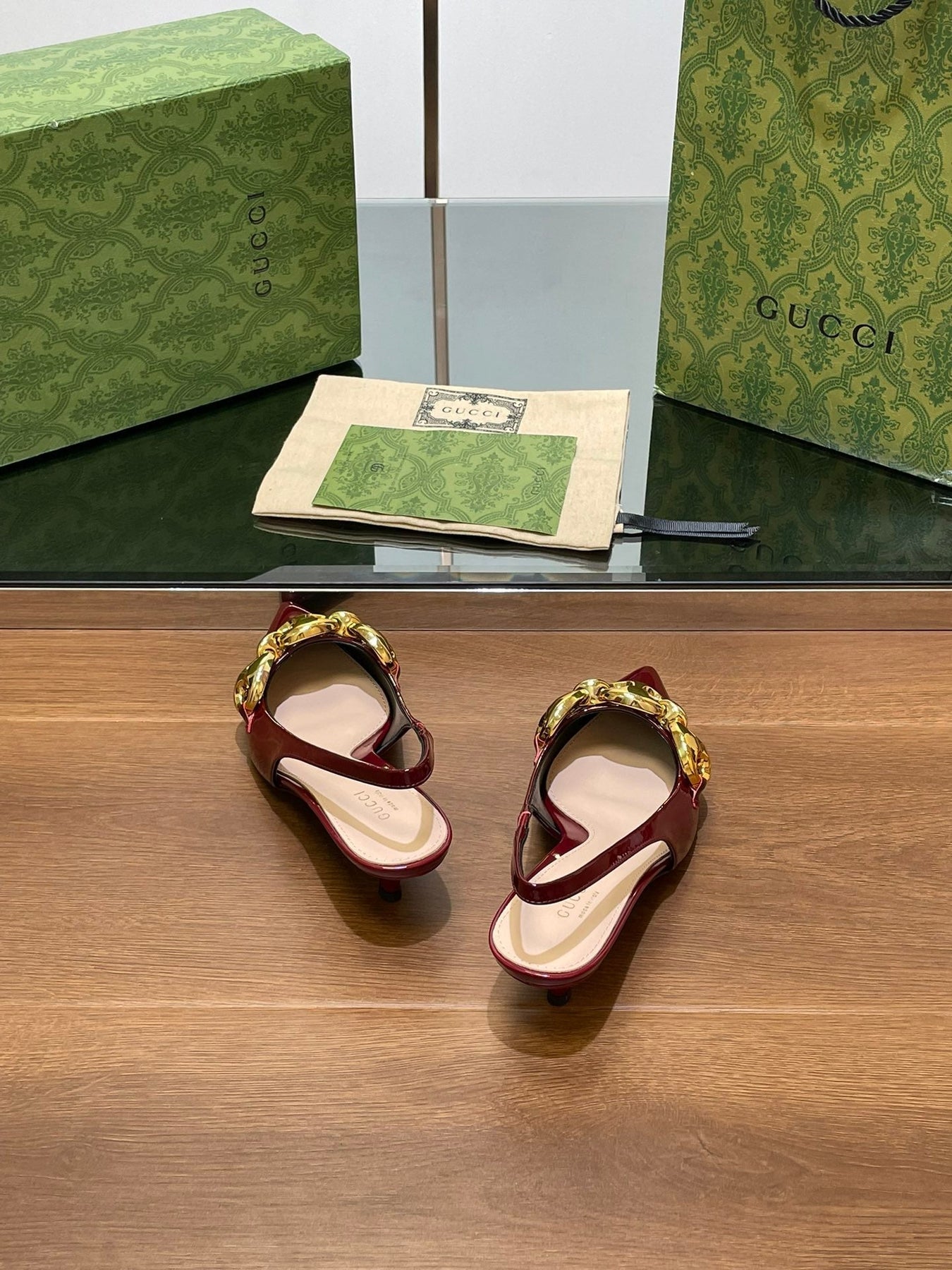 GG MID-HEELED SLINGBACK 4.5 CM IN WINE RED GLOSSY CALFSKIN WITH GOLD HARDWARE