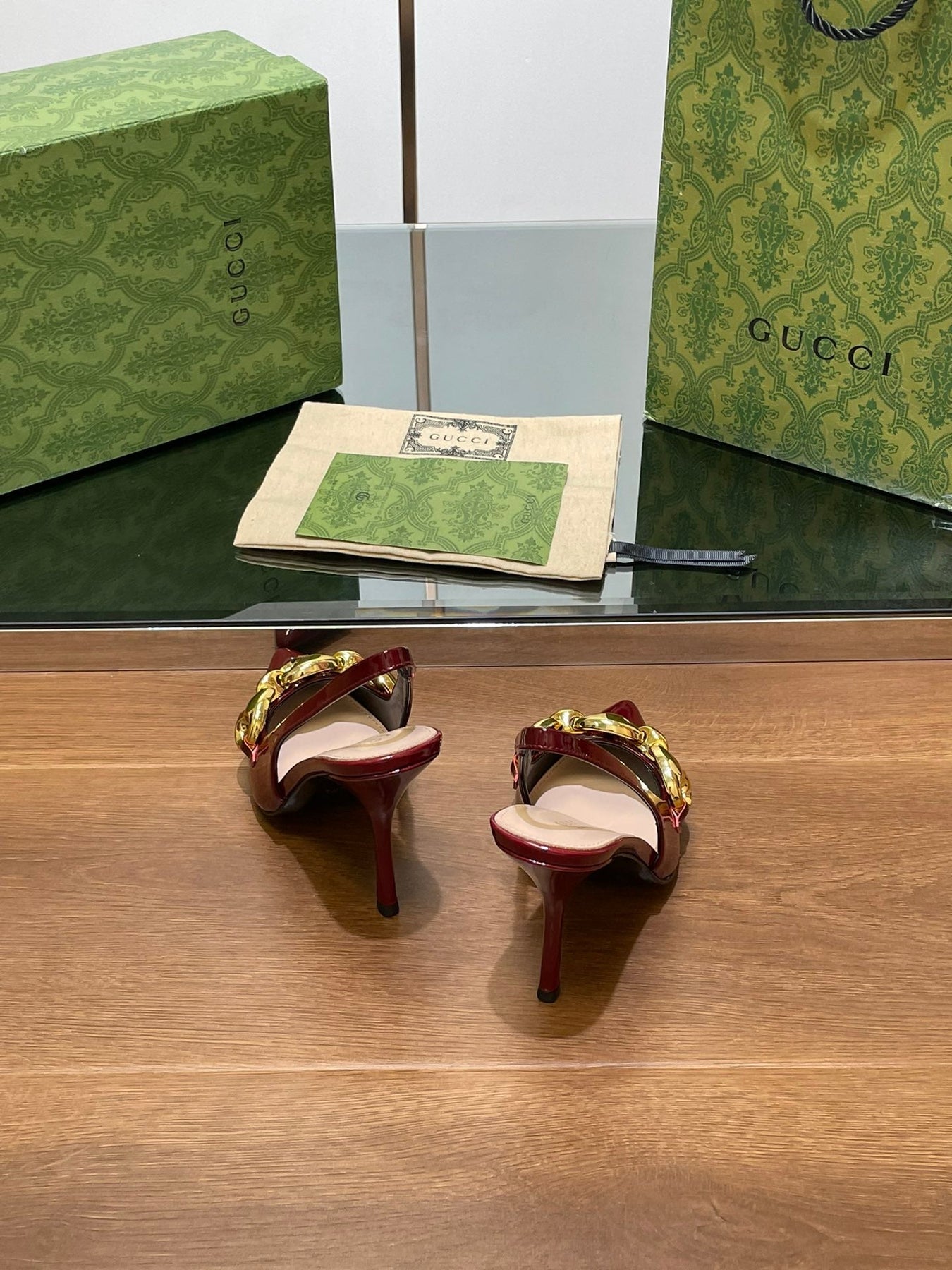 GG HIGH SLINGBACK 10.5 CM IN WINE RED GLOSSY CALFSKIN WITH GOLD HARDWARE