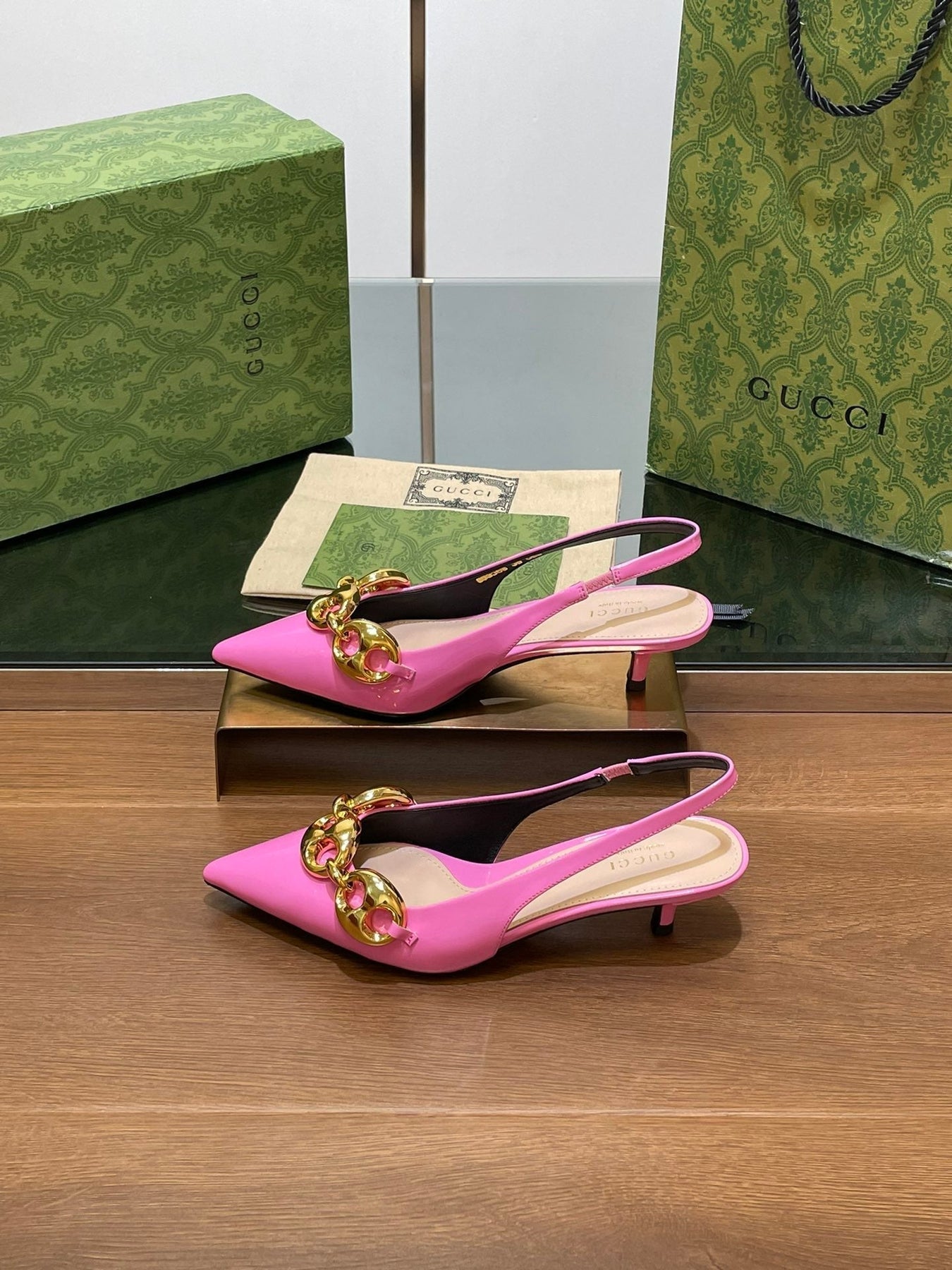 GG MID-HEELED SLINGBACK 4.5 CM IN FUSICA PINK GLOSSY CALFSKIN WITH GOLD HARDWARE