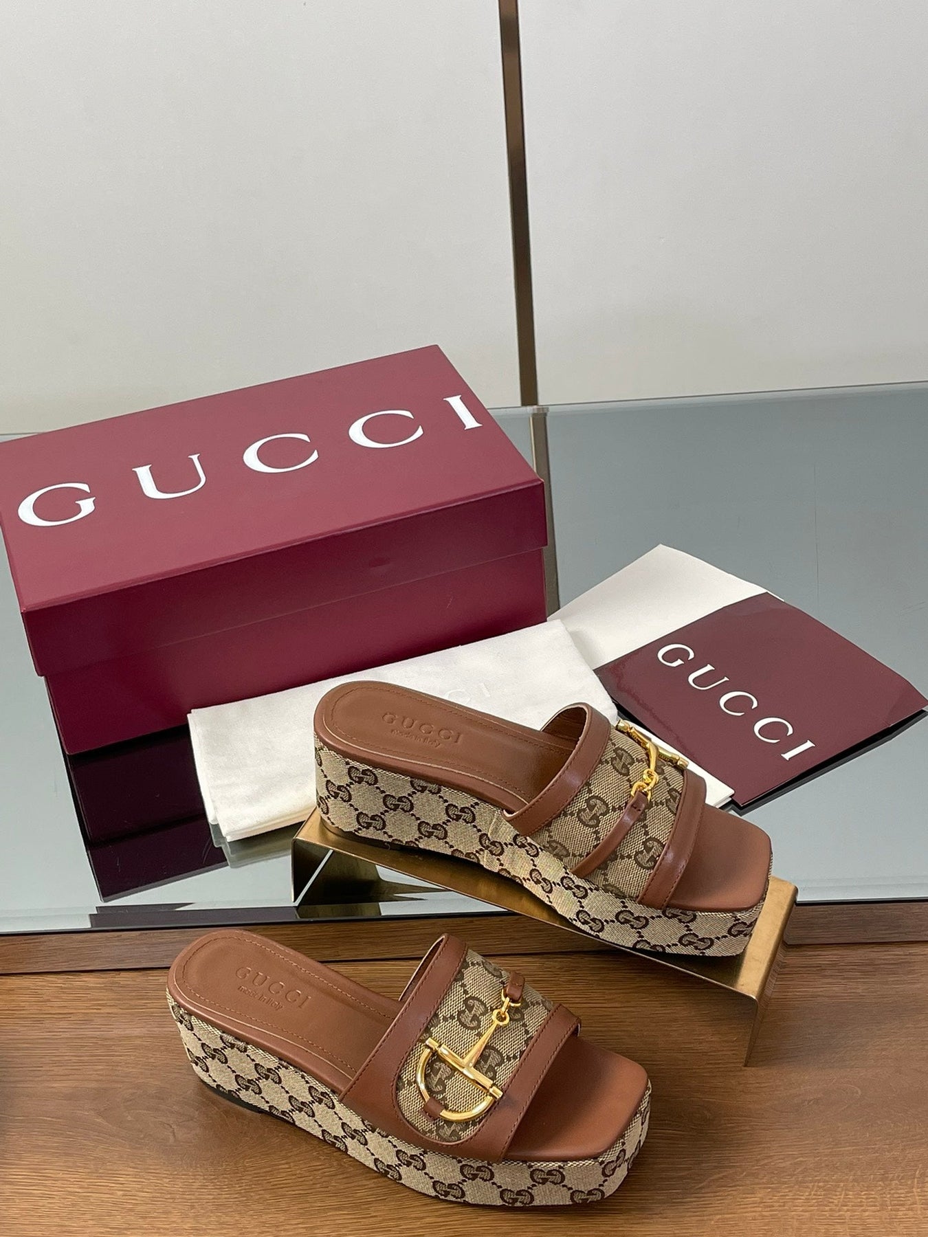 HIGH 6.3 CM WEDGE SANDALS IN BROWN CALFSKIN AND FABRIC