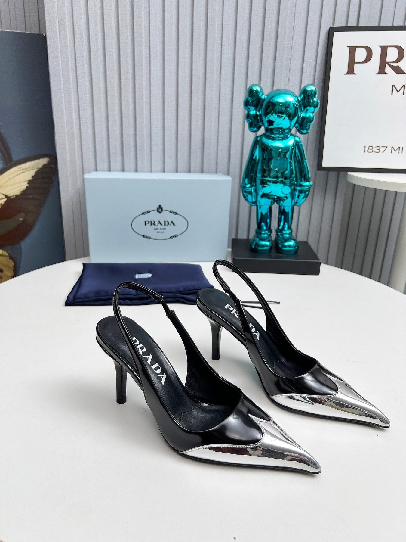 HIGH SLING BACK PUMPS IN SILVER MIX BLACK GLOSSY CALFSKIN