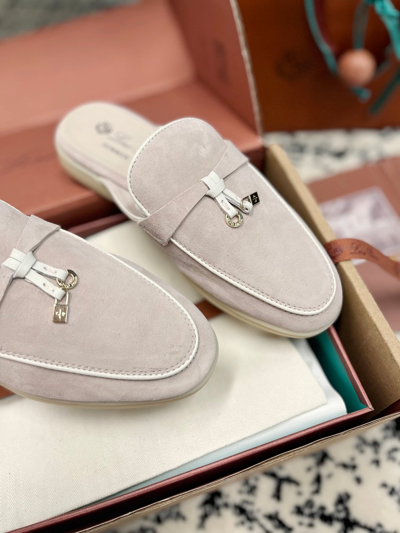 Loro Piana Light Grey White Suede Charms Walk Flat Mules