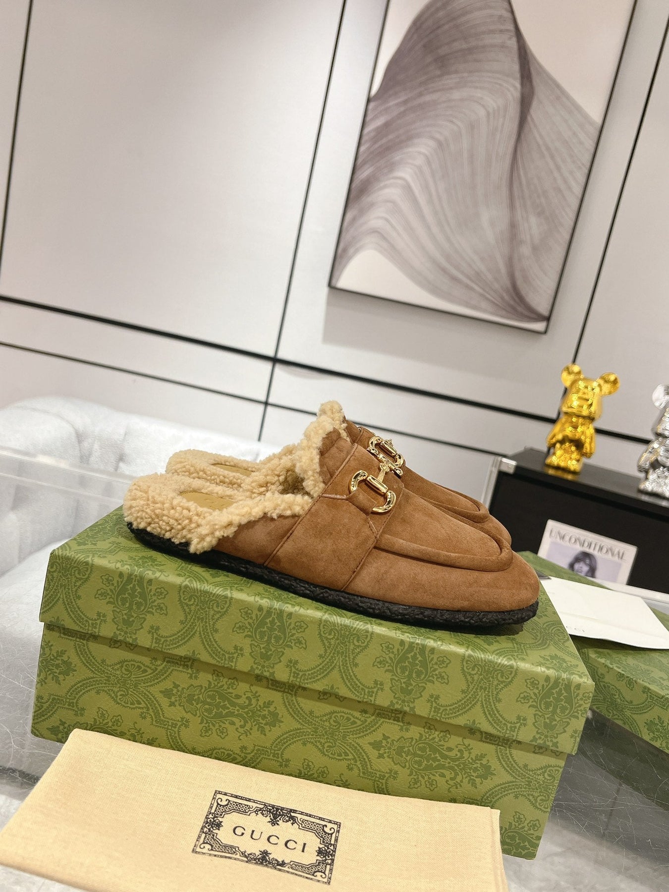 HORSEBIT MULE IN BROWN SUEDE AND FLEECE LINING