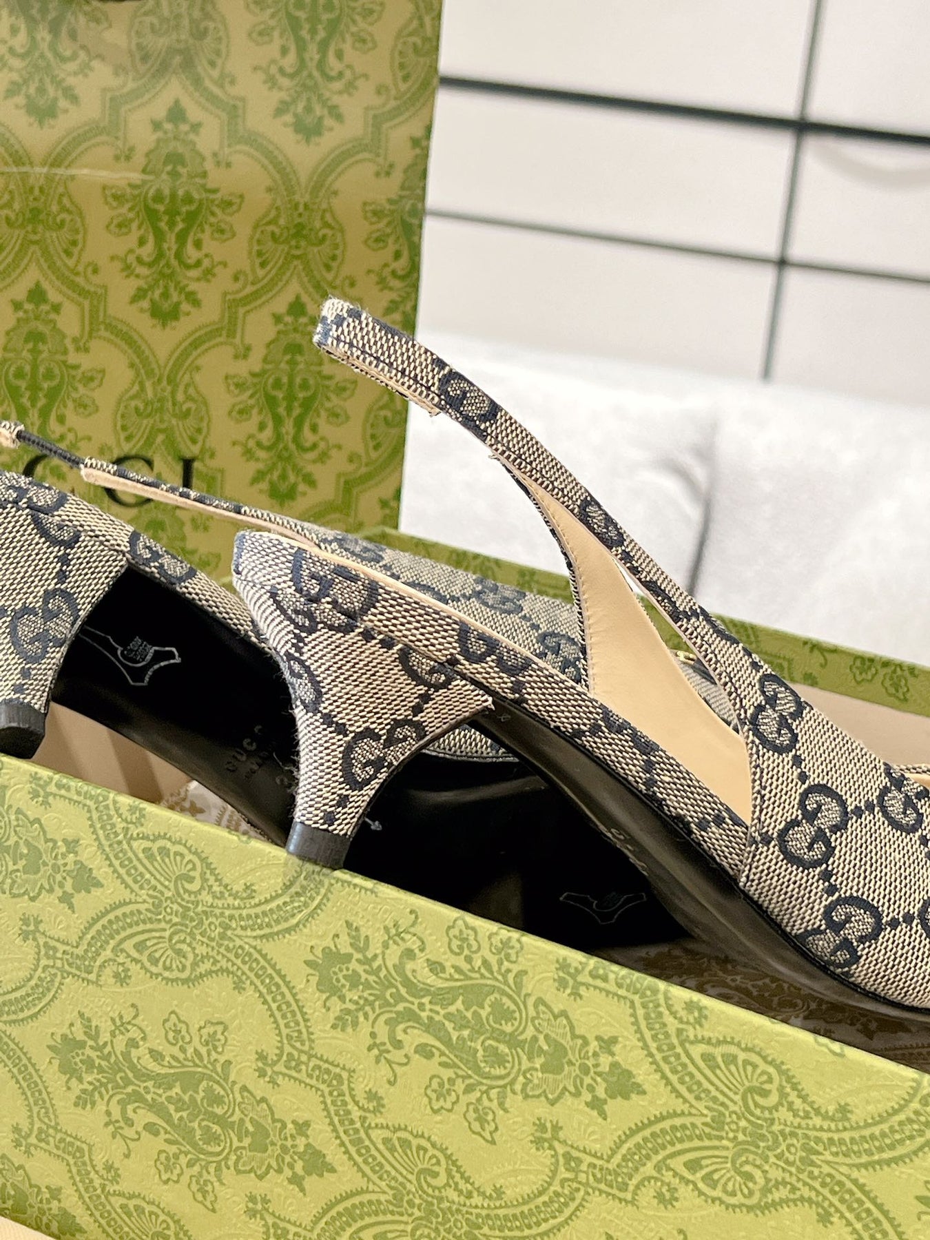 GG MID-HEELED SLINGBACK 4.5 CM IN PALE GRAY CANVAS