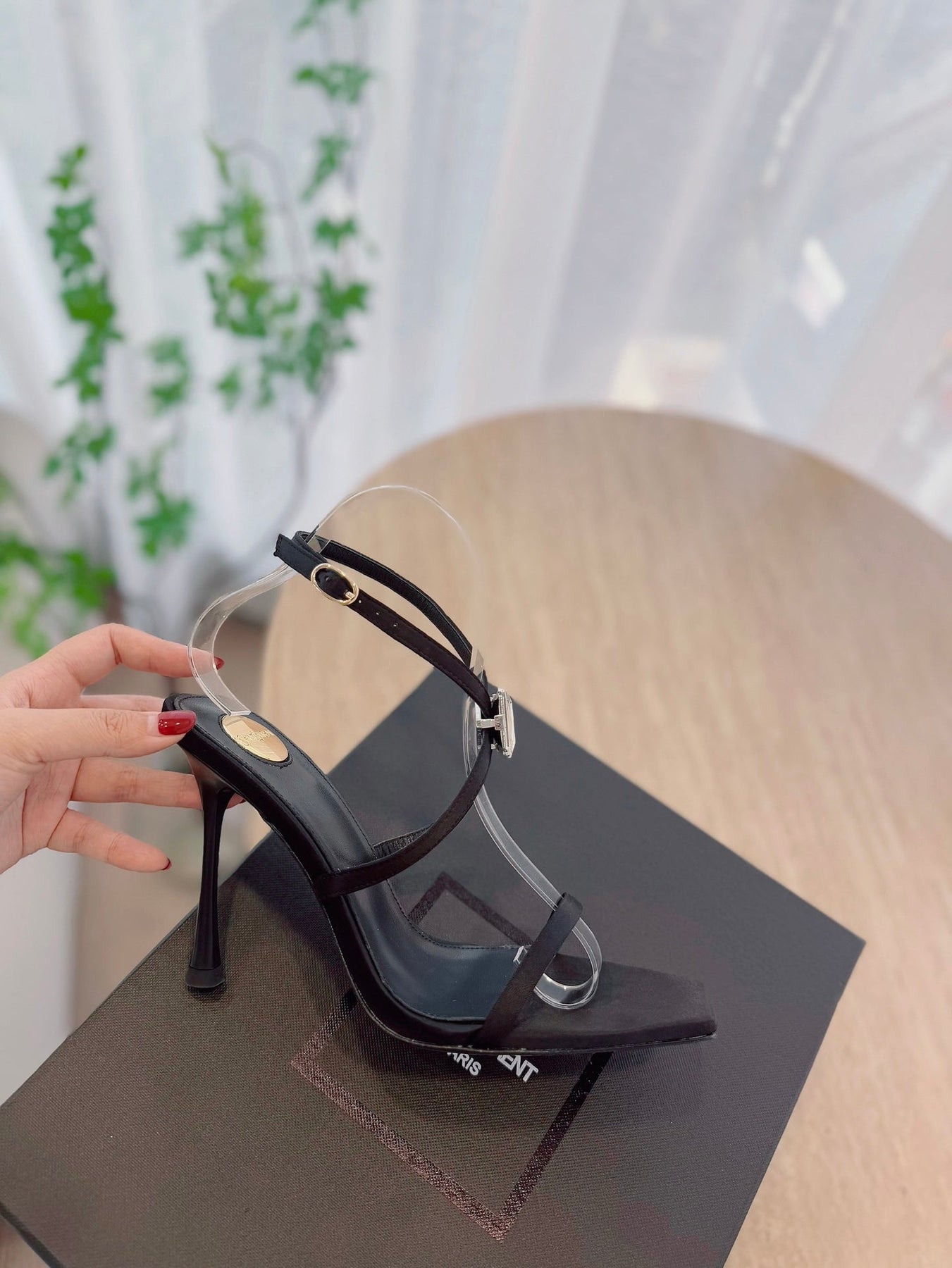 HIGH HEEL SANDAL 10 CM IN BLACK SATIN CREPE AND CRYSTAL
