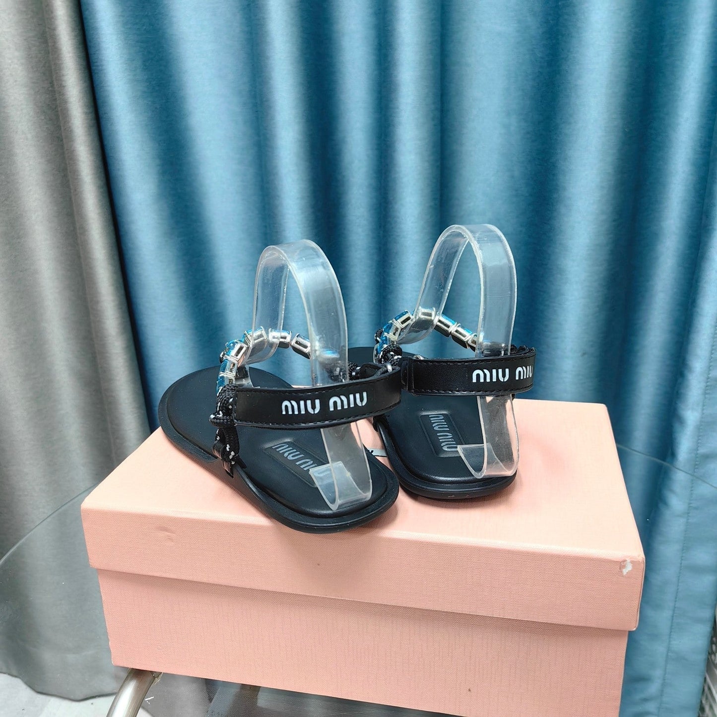 FLIP-FLOPS BLACK COWHIDE WITH CRYSTALS-SAPPHIRE BLUE