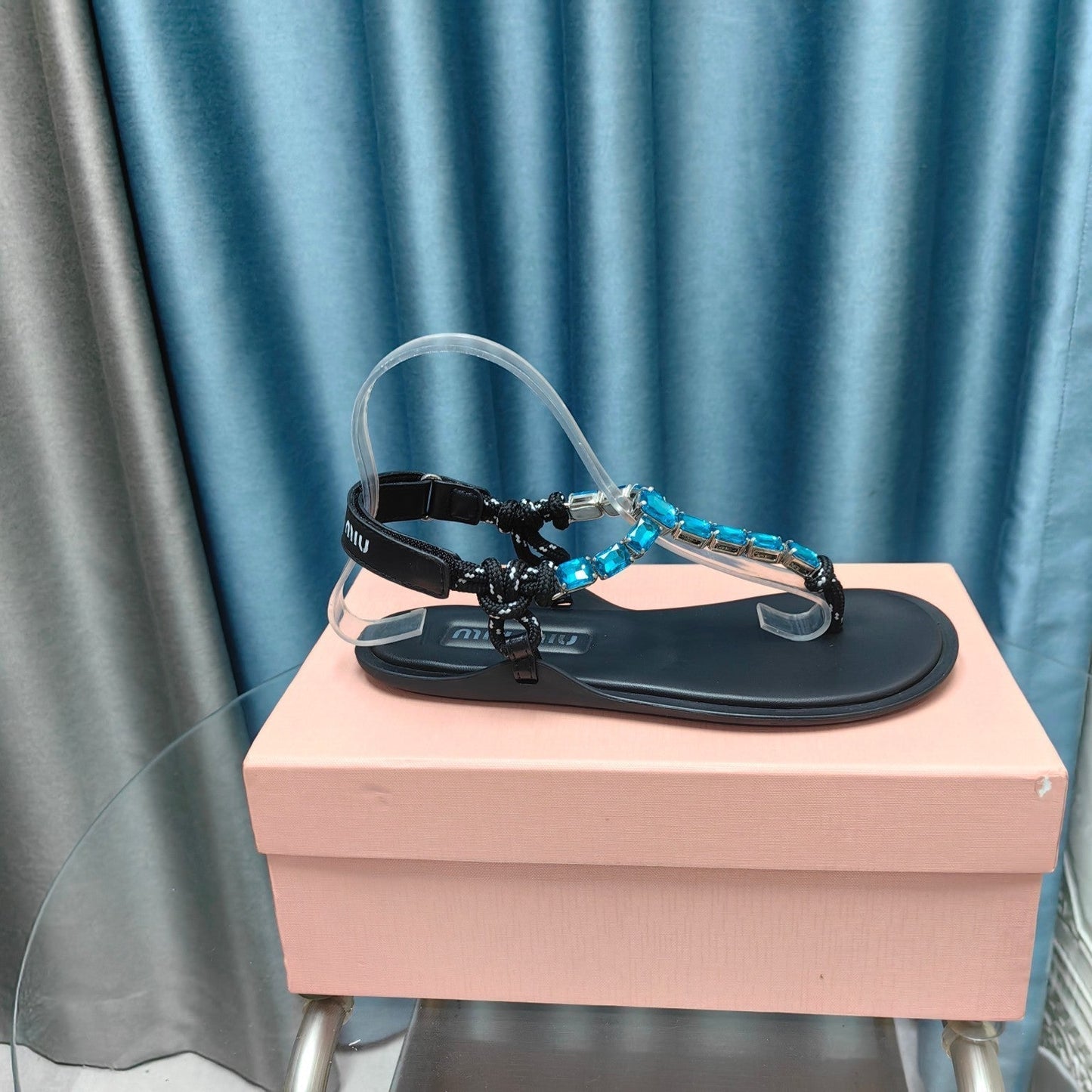 FLIP-FLOPS BLACK COWHIDE WITH CRYSTALS-SAPPHIRE BLUE