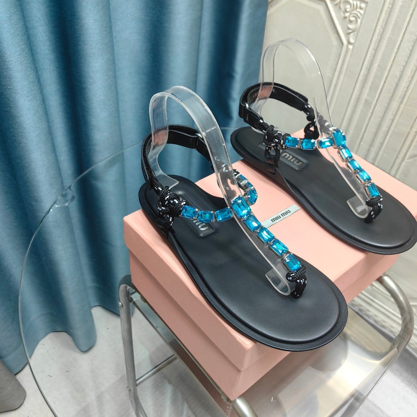 FLIP-FLOPS BLACK COWHIDE WITH CRYSTALS-SAPPHIRE BLUE