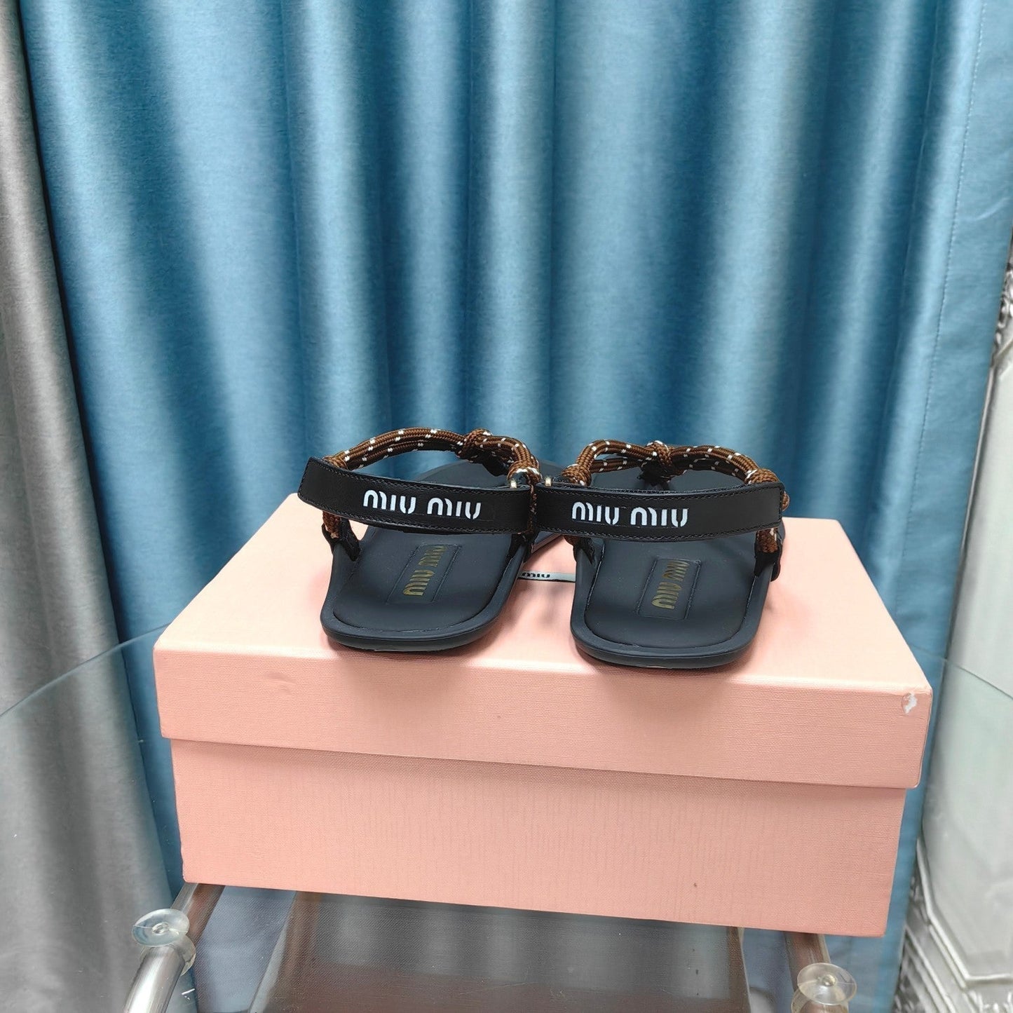 FLIP-FLOPS SANDAL BLACK SHEEPSKIN WITH BROWN STRAP