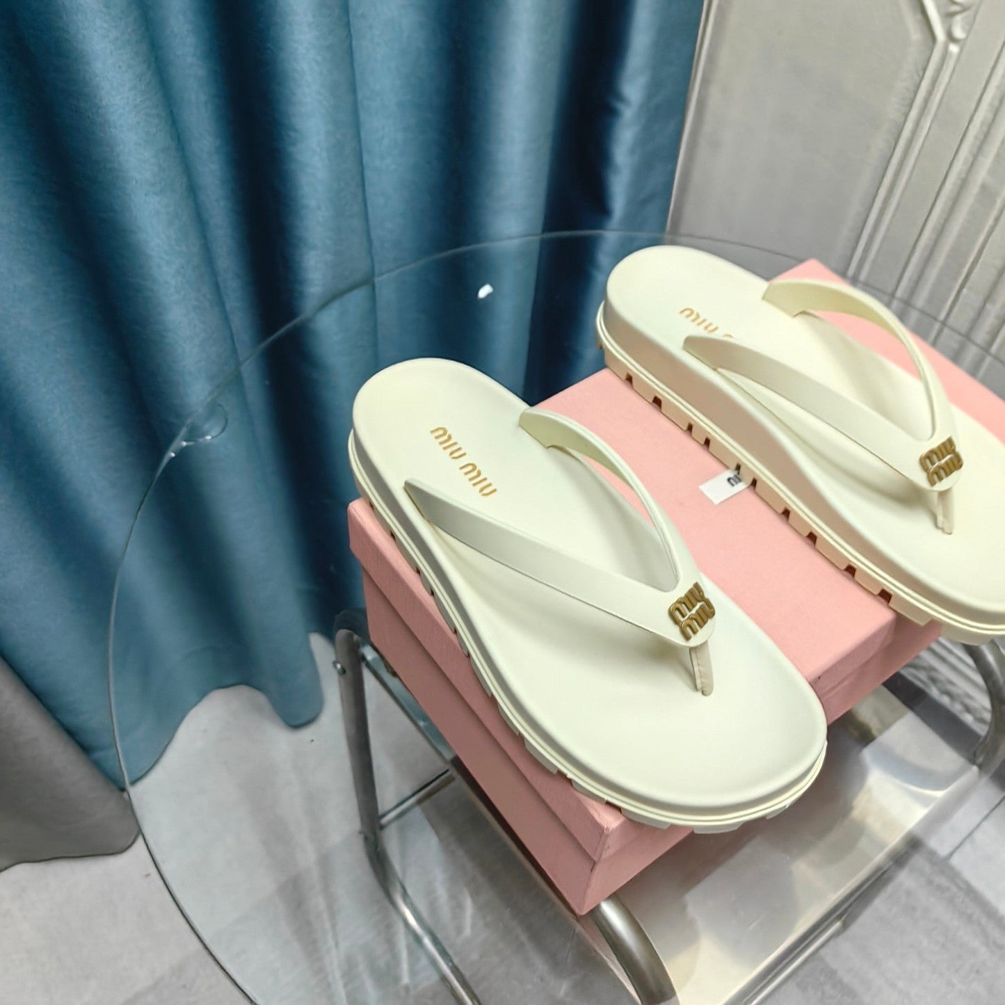 Flip Flop Sandals Macaroon Cream Calfskin