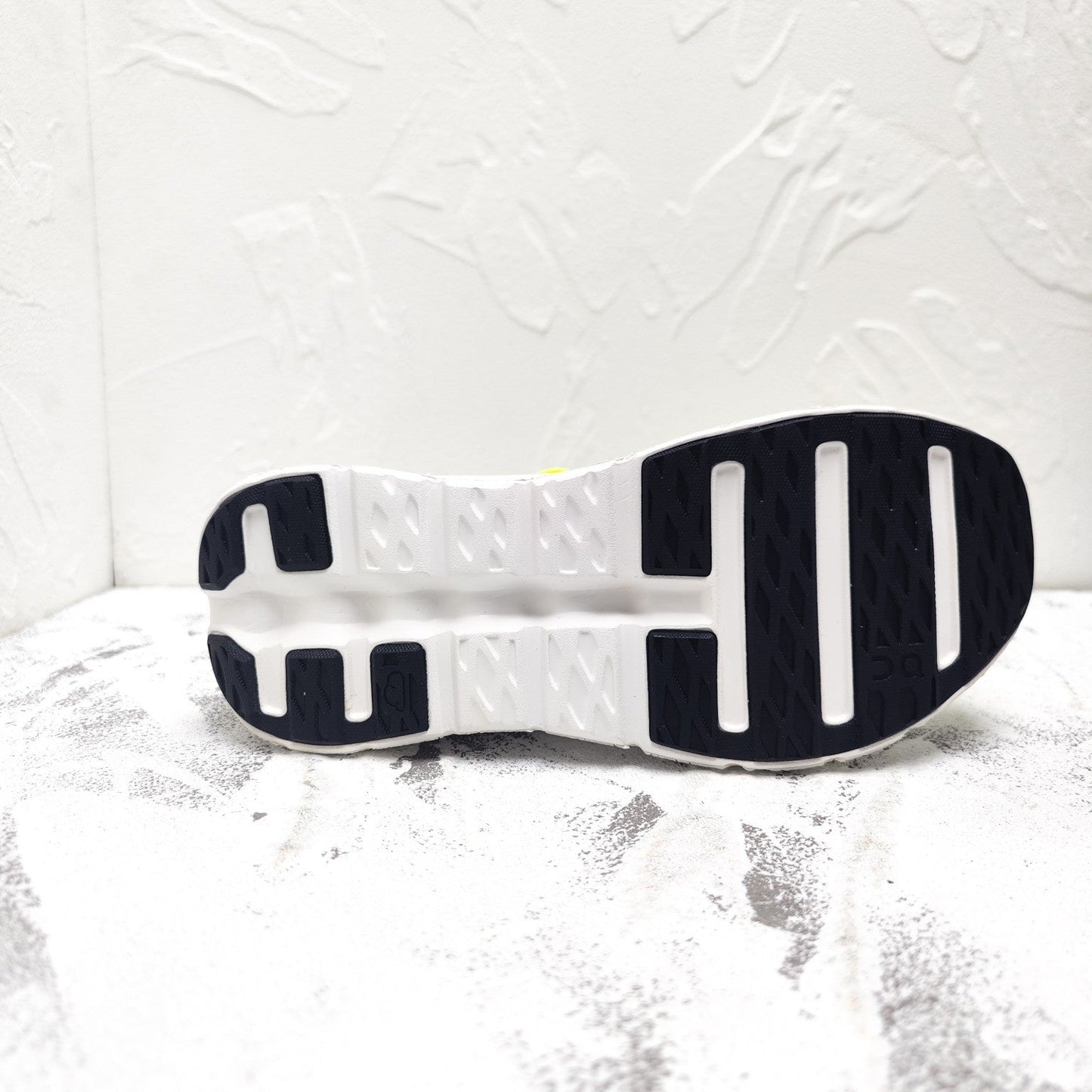 CLOUDTILT 2.0 SNEAKER NEON YELLOW MIX PALE GRAY CALFSKIN AND BREATHABLE MESH