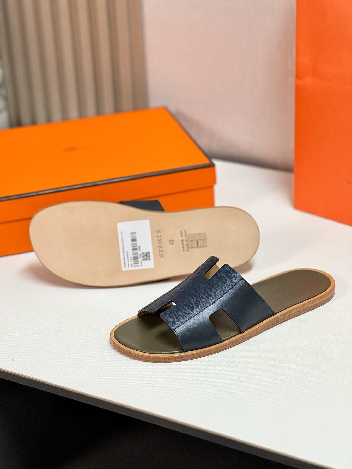 Izmir sandal crocodide black