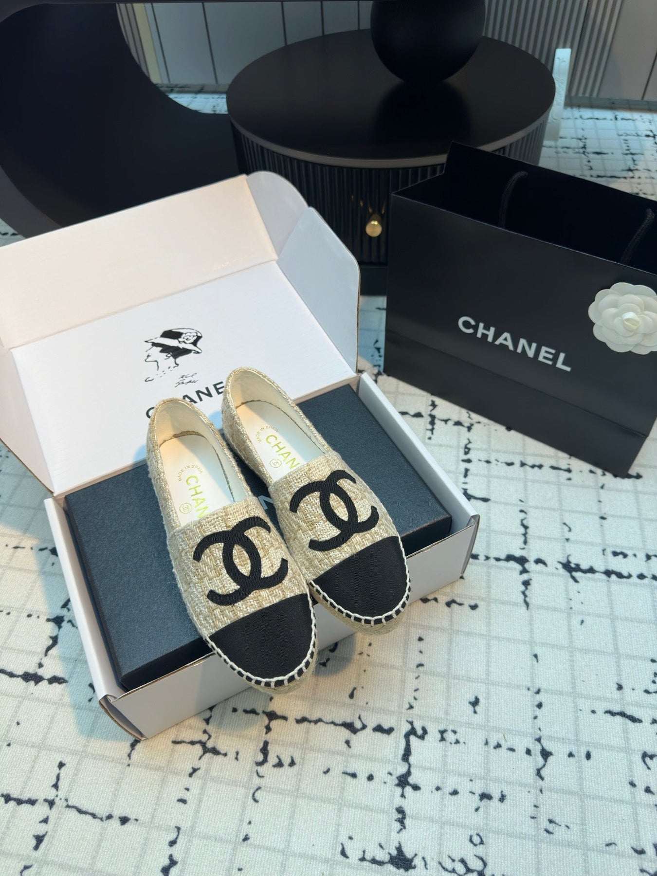 ESPADRILLES LOAFERS IN BEIGE TWEED AND BLACK SATIN
