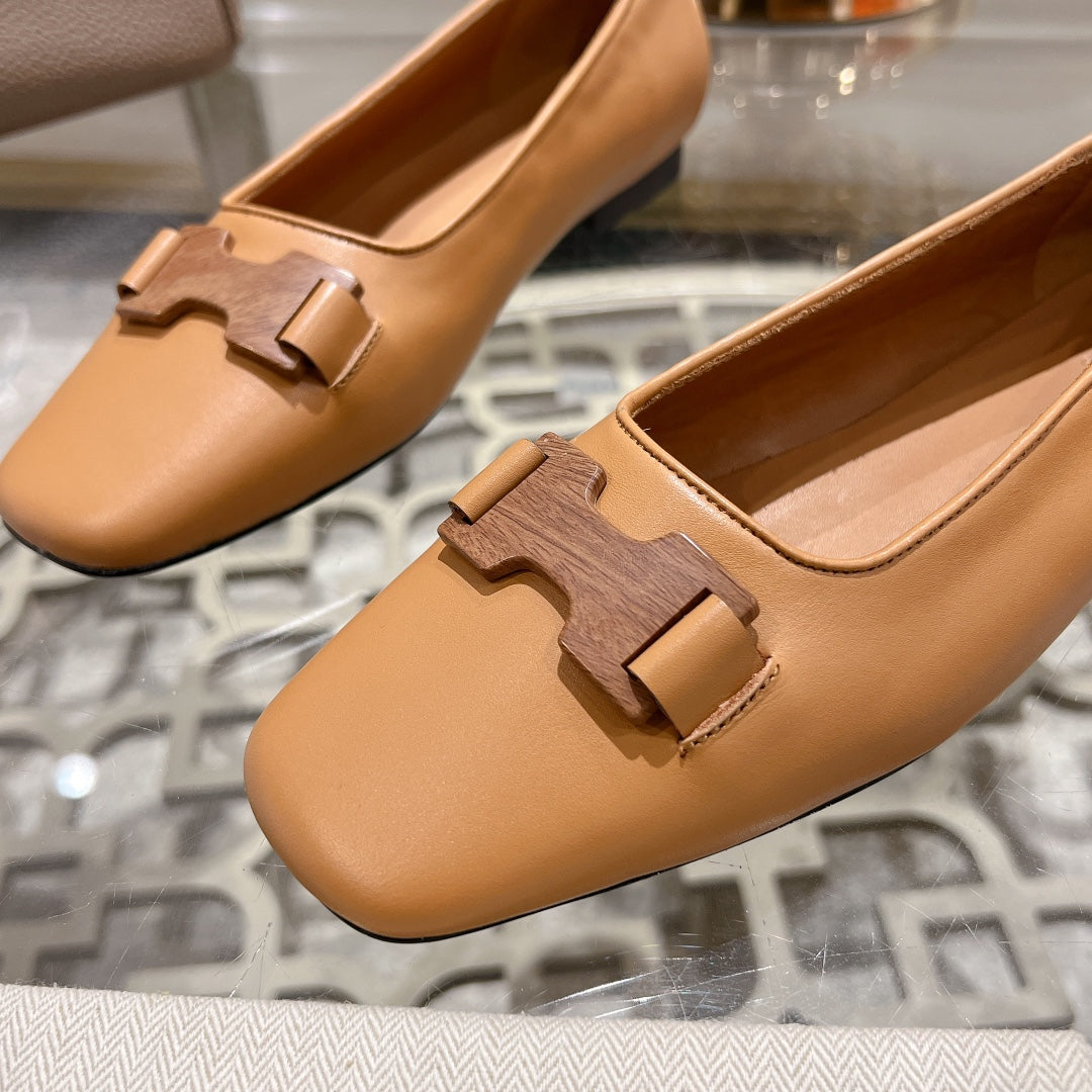 H - BUCKLE BALLET LIGHT BROWN CALFSKIN