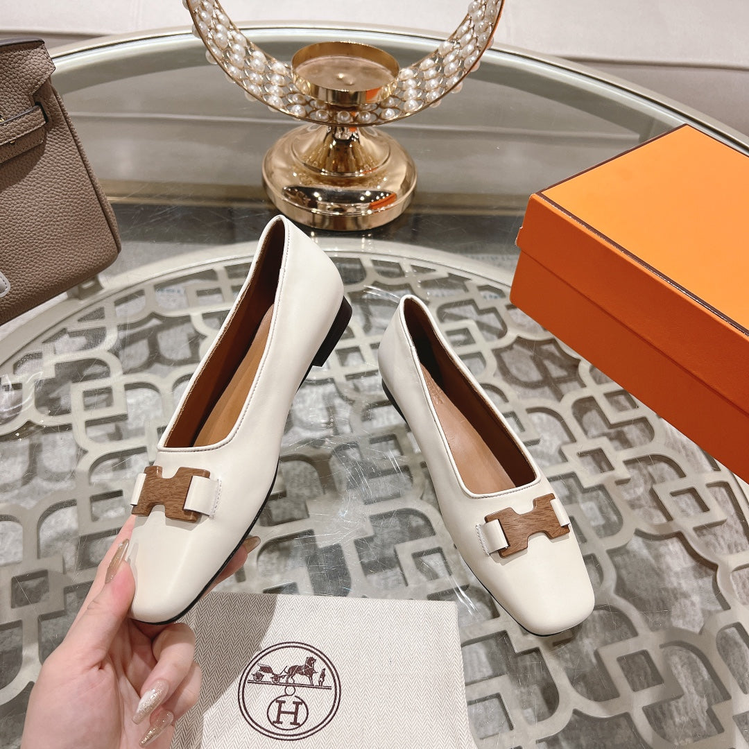H - BUCKLE BALLET WHITE CALFSKIN