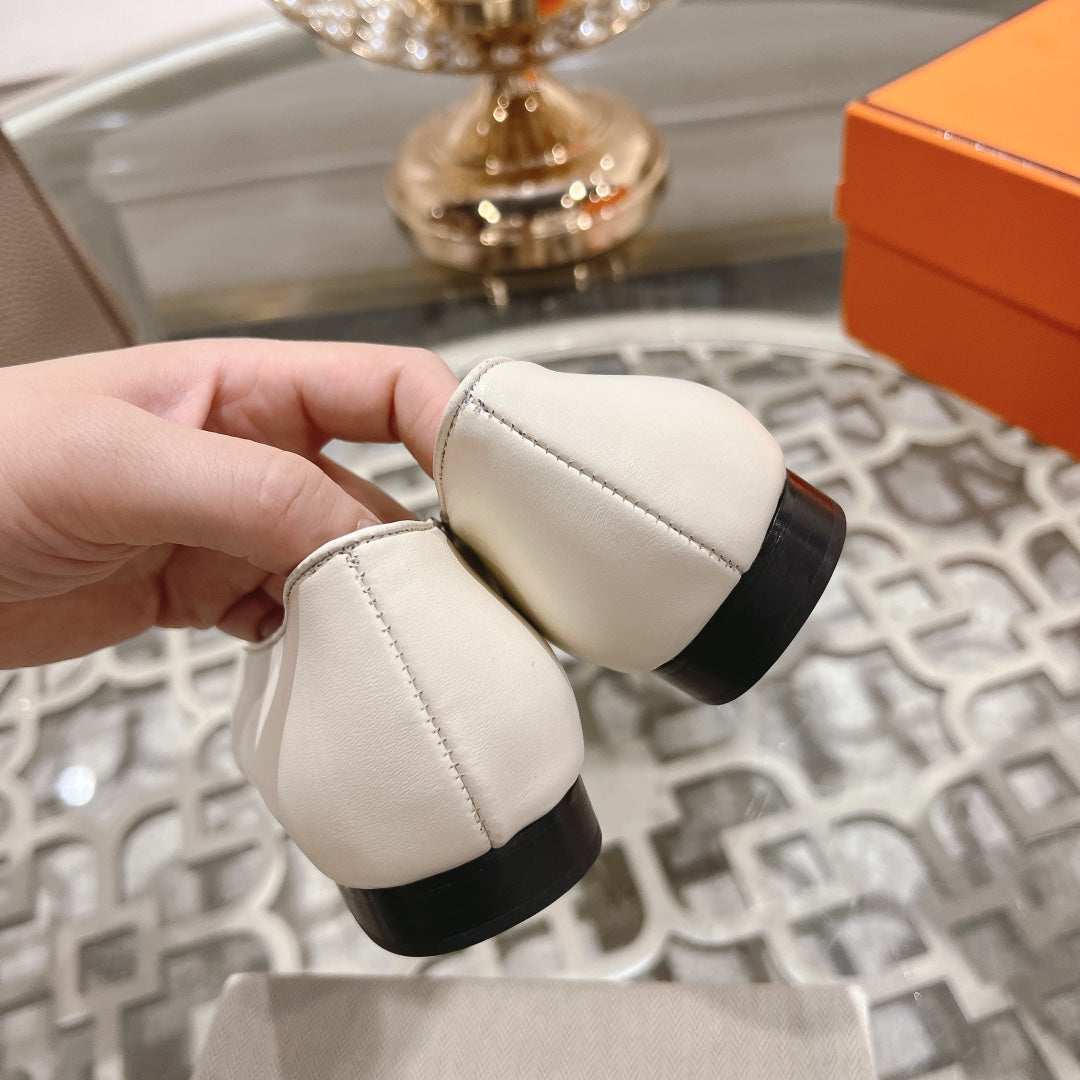 H - BUCKLE BALLET WHITE CALFSKIN