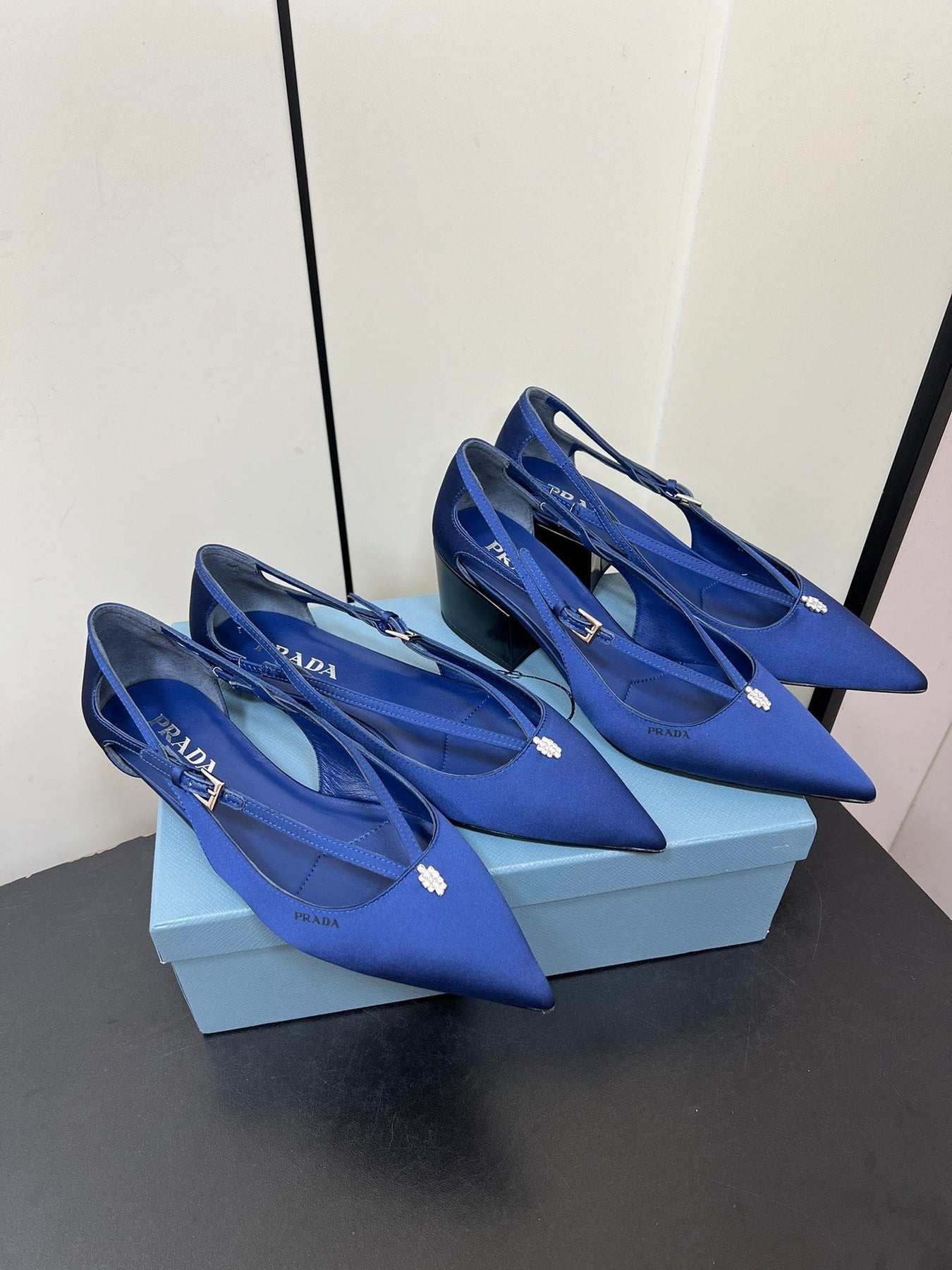 CUT-OUT BALLERINA FLAT IN NAVY BLUE SATIN ATTACHED BEAD BUCKLE