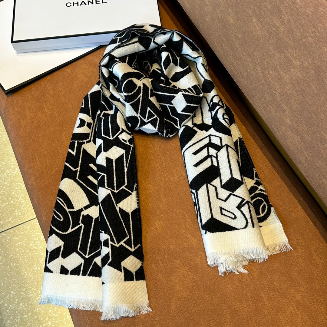 LETTER LOGO 178 CM SCARF IN BLACK MIX WHITE SHEEP WOOL AND SILK 393103