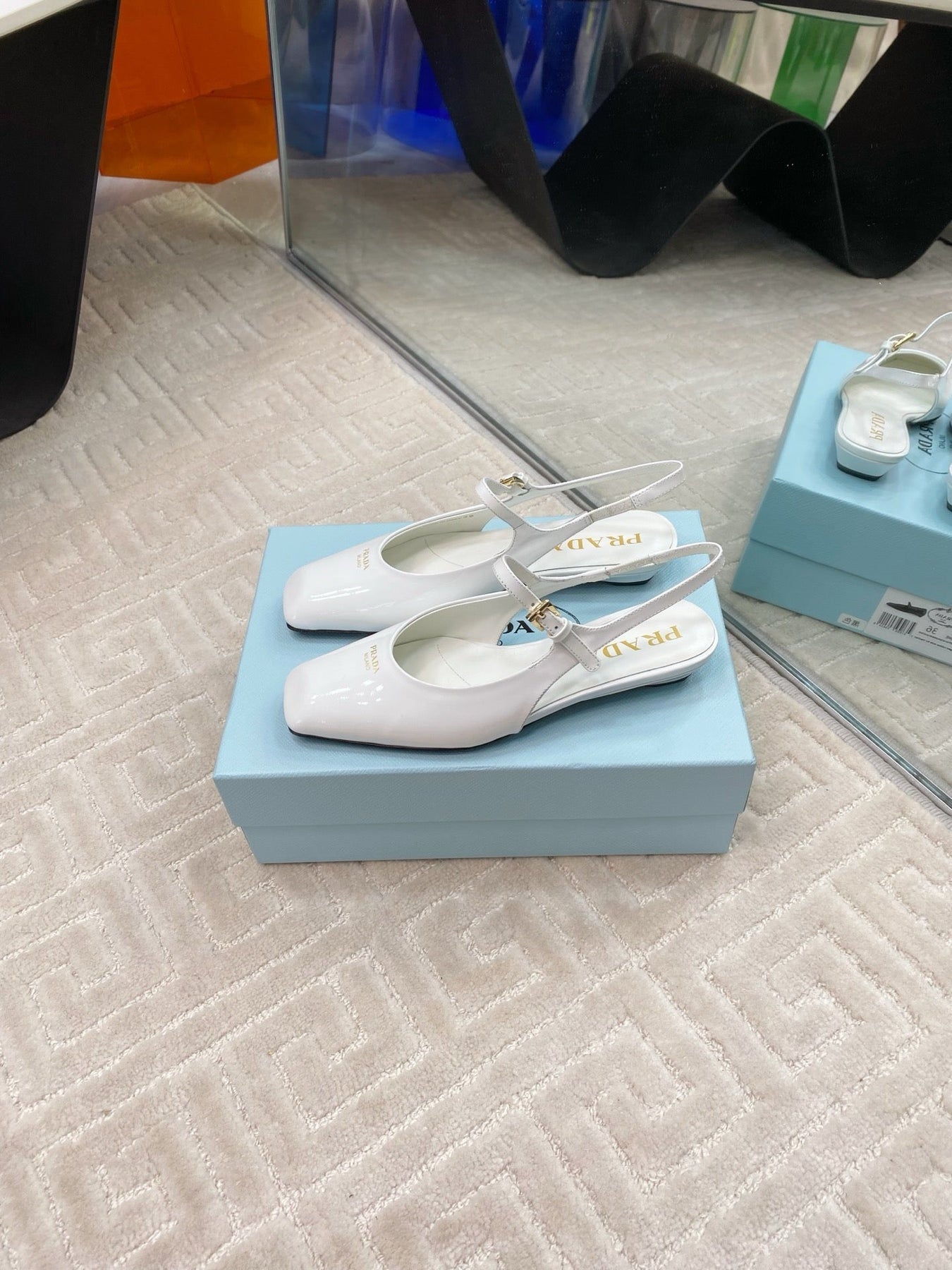 MARY JANE SLINGBACK SQUARE TOE IN WHITE PATENT SHEEPSKIN