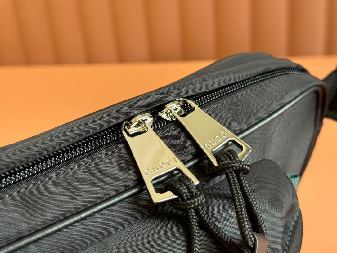 LARGE BELT BAG 34 IN BLACK CANVAS GREEN AND RED WEB DETAIL