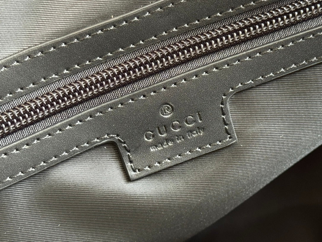 GG SMALL DUFFLE BAG 42 IN BLACK CANVAS