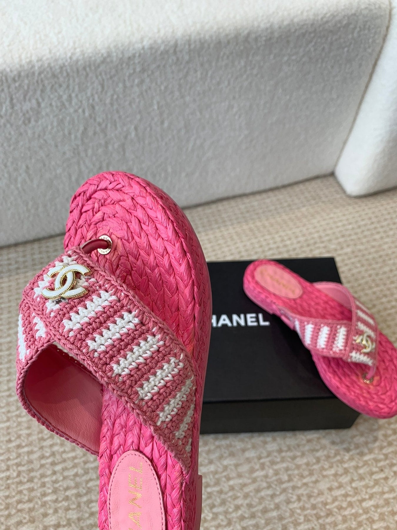 Double C Hottest Knit Flip-Flops Bright Pink