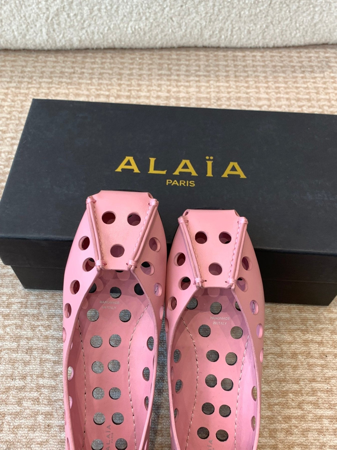 PERFO BALLET FLATS IN FLAMINGO PINK CALFSKIN