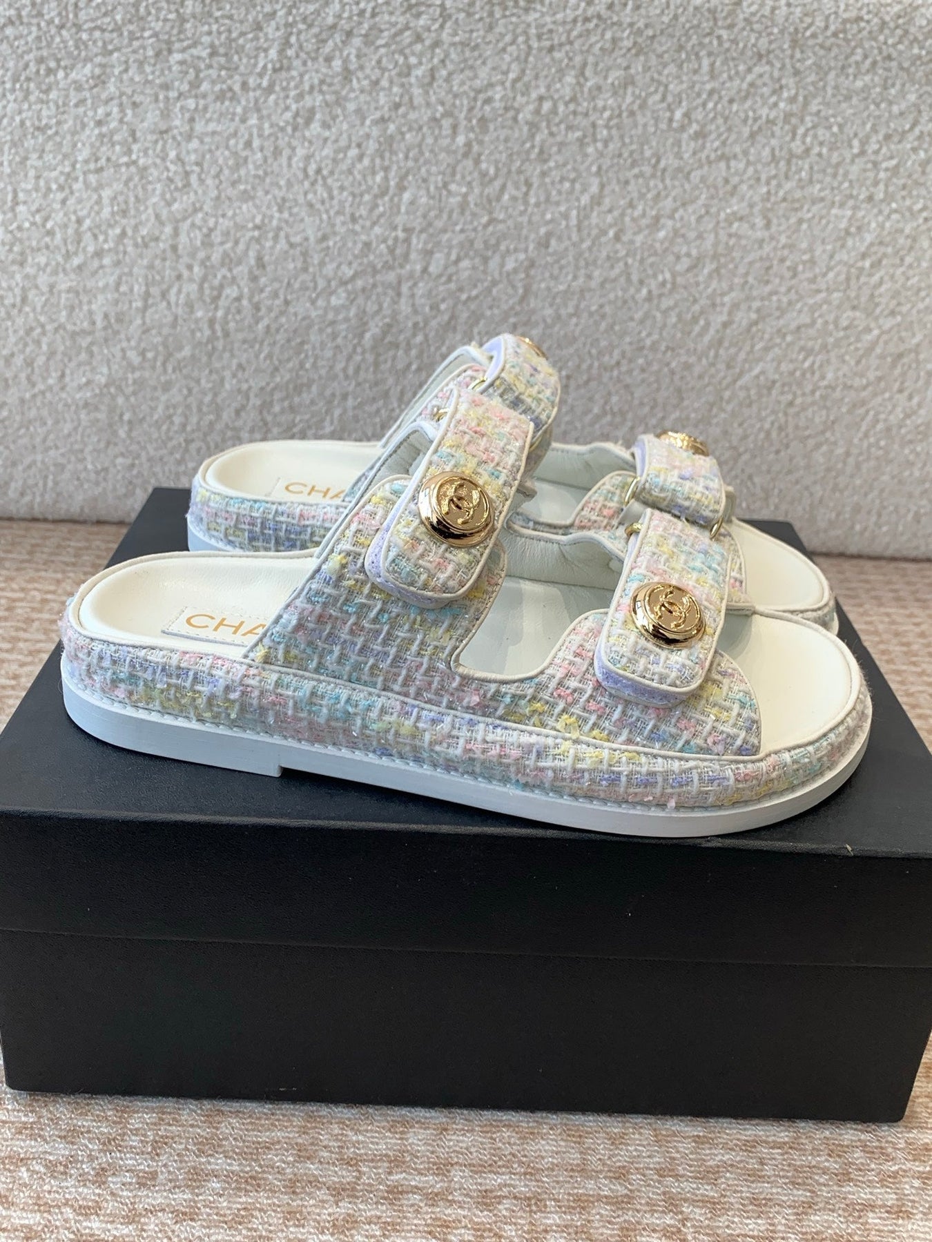 DAD SANDAL IN WHITE FABRIC WITH SEQUINS MULE