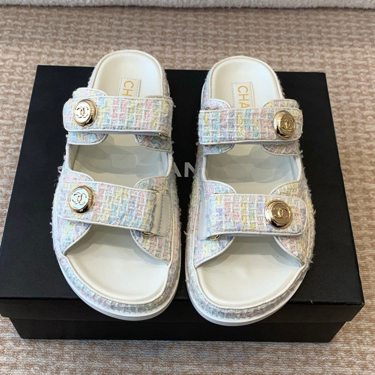 DAD SANDAL IN WHITE FABRIC WITH SEQUINS MULE