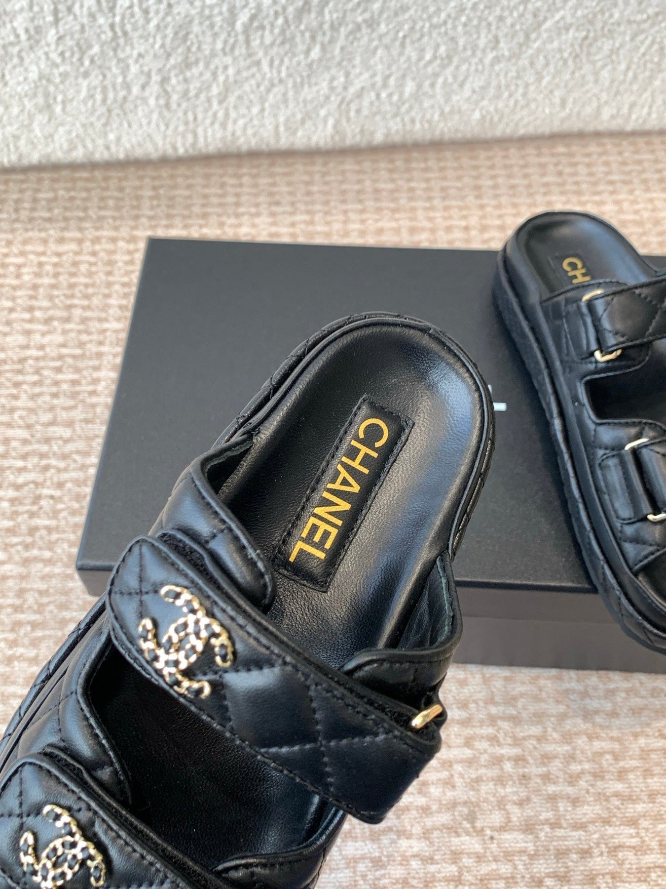 DAD SANDAL IN BLACK CALFSKIN MULE