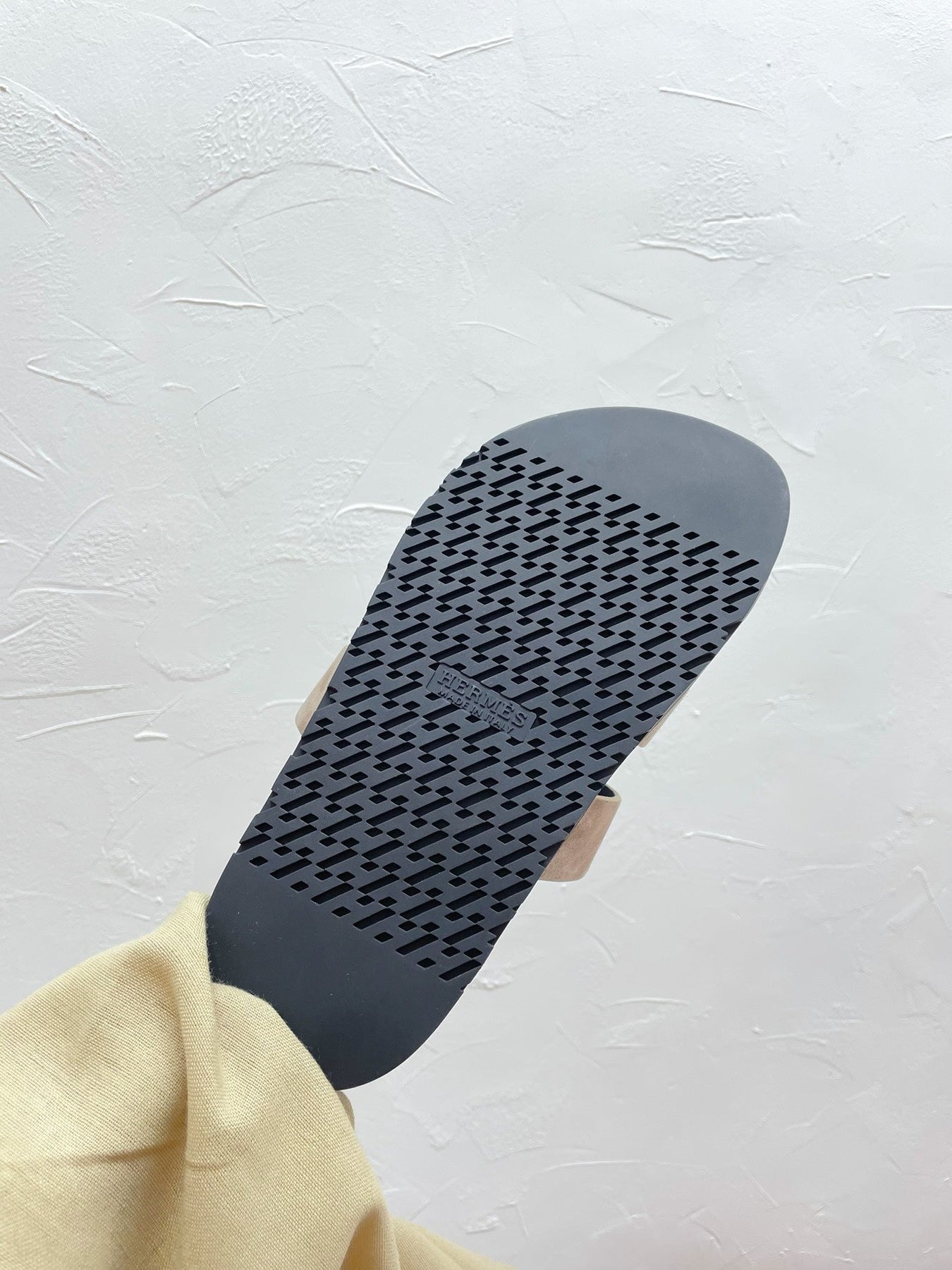 CHYPRE SANDAL LIGHT GRAY SUEDE WITH H BUCKLE