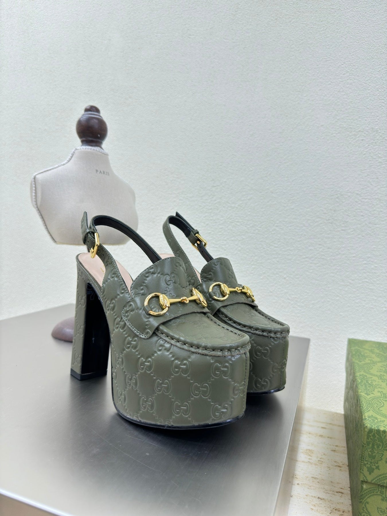 GG WOMEN'S HORSEBIT PLATFORM LOAFER SLINGBACK IN UNIFORM GREEN EMBOSSED CALFSKIN