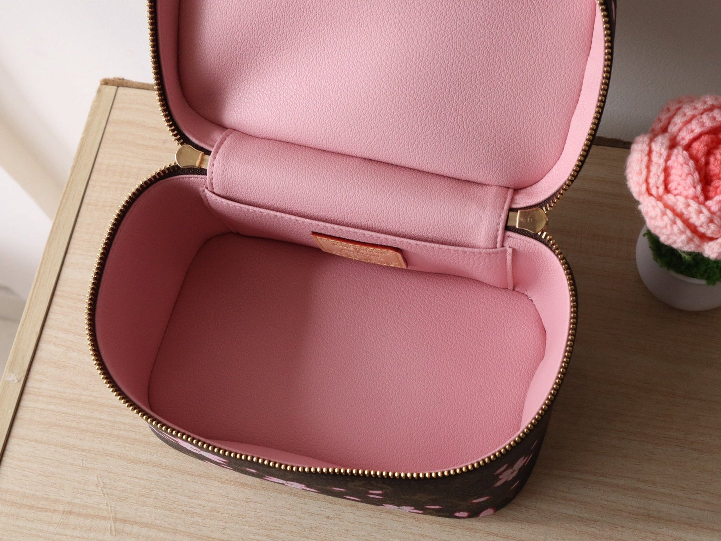 NICE MINI TOILETRY BAG 20 IN SAKURA BROWN MONOGRAM COATED CANVAS