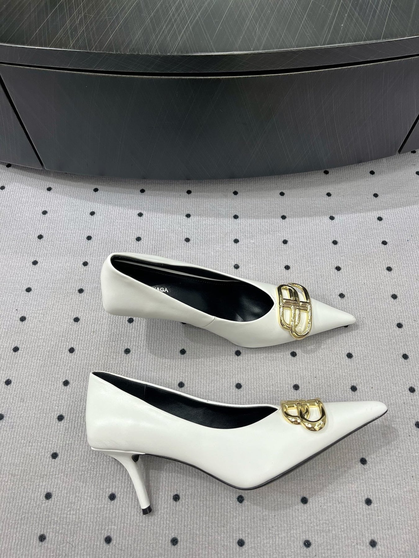 HEELED PUMPS 65 MM IN WHITE SMOOTH LAMBSKIN GOLD HARDWARE
