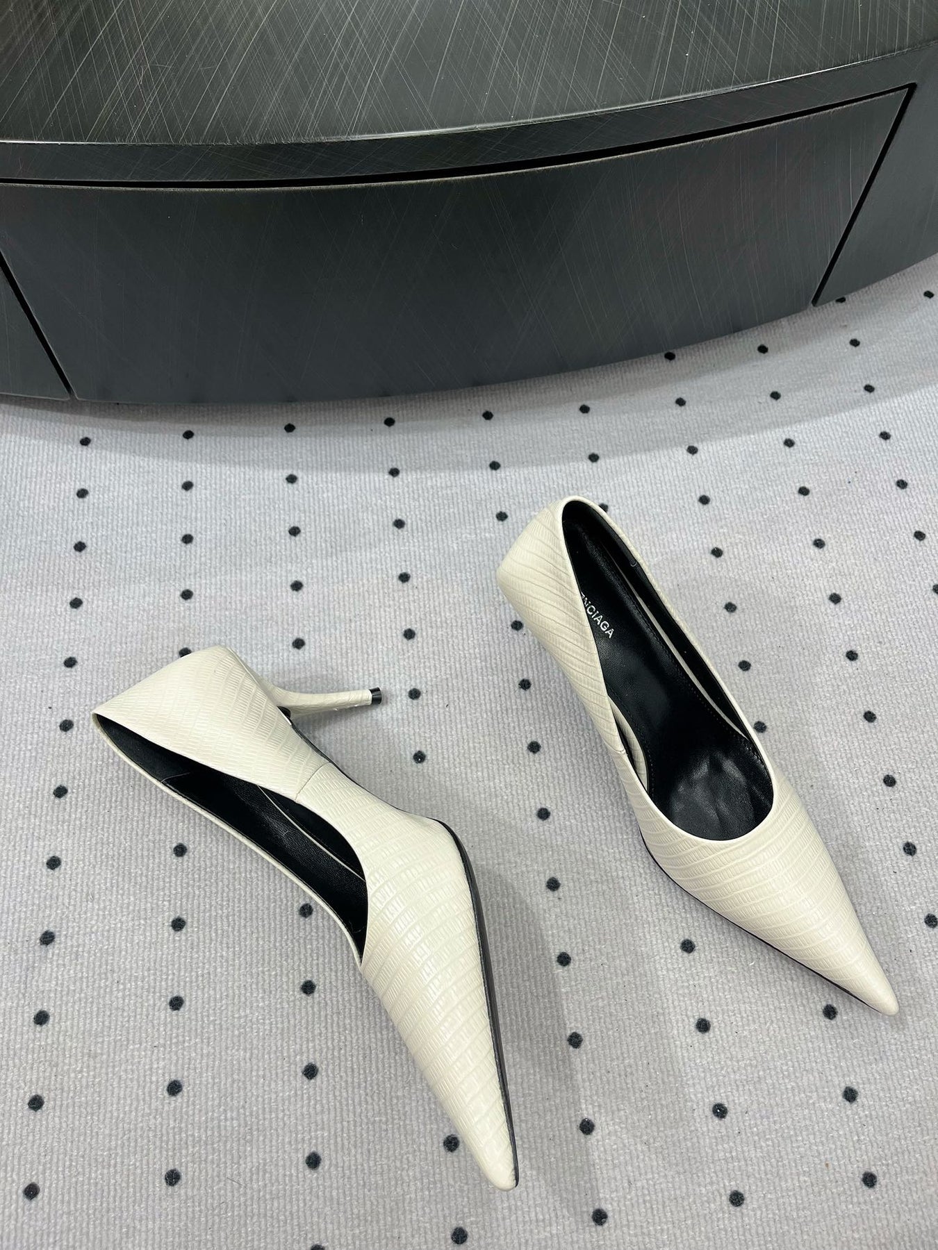 CLASSIC PUMPS 65MM IN CREAM LIZARD PATTERN CALFSKIN