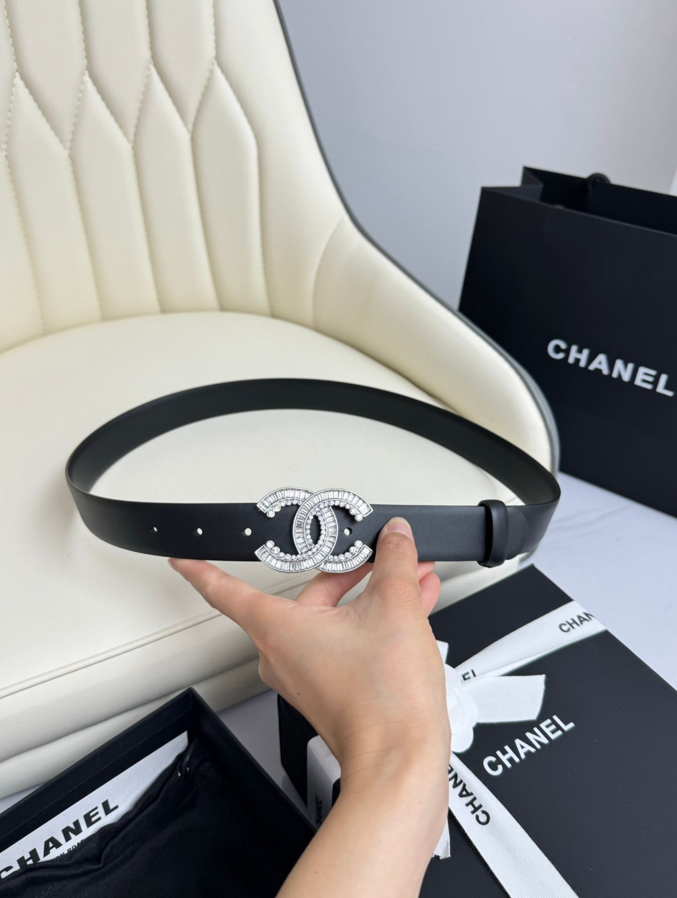 CC BELT 30MM IN BLACK SMOOTH CALFSKIN SILVER HARDWARE ATTACH RHINSTONE