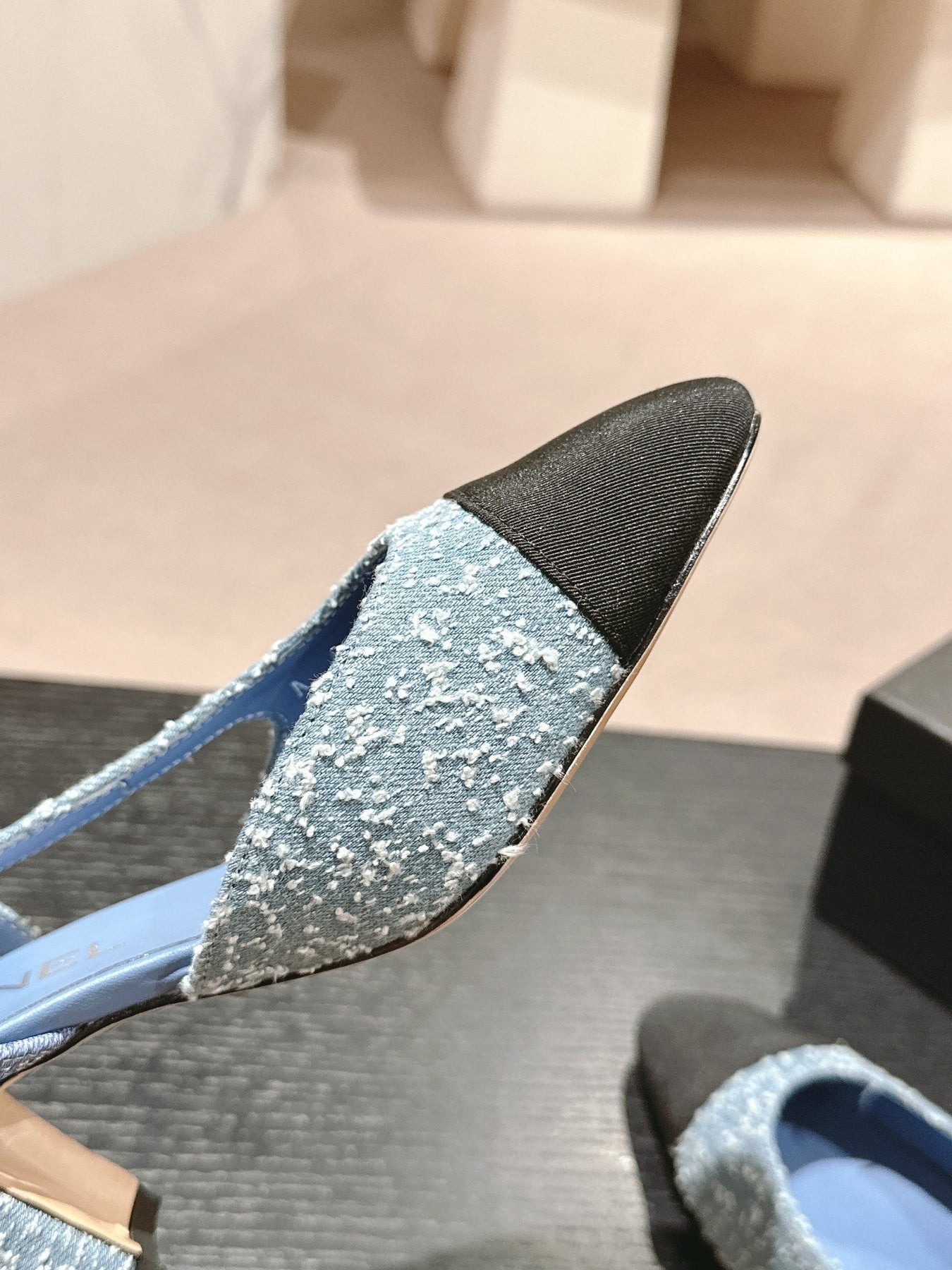 HIGH SLINGBACKS IN LIGHT BLUE DENIM AND BLACK SATIN