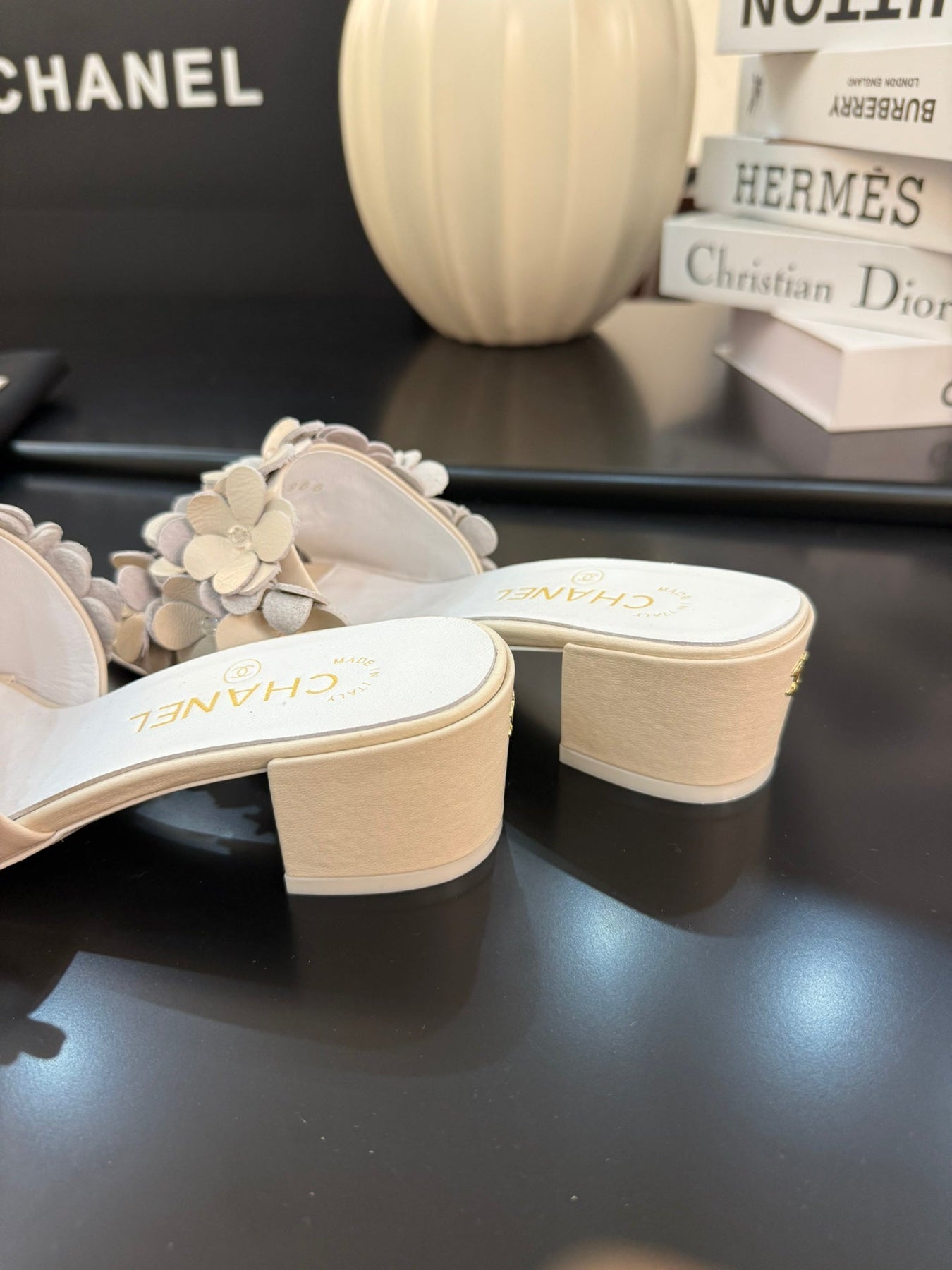 MID HEEL 45 MM MULE IN WHITE CALFSKIN